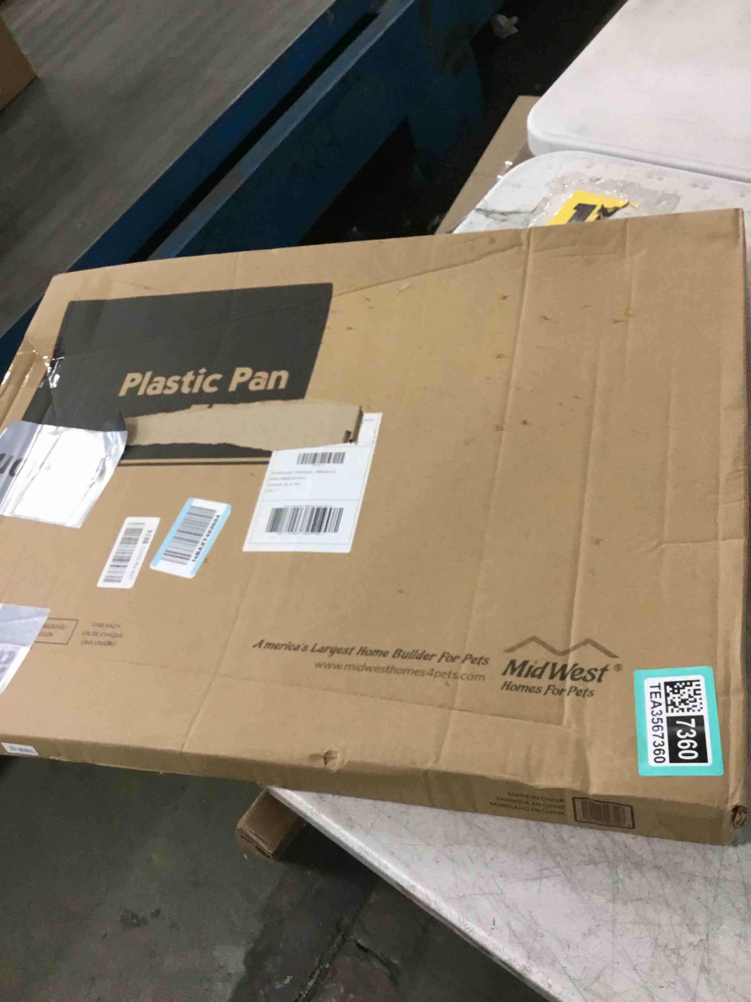 https://s3.amazonaws.com/lotting-images-prod/bidfta/TEA3567360_1751054754453.jpeg