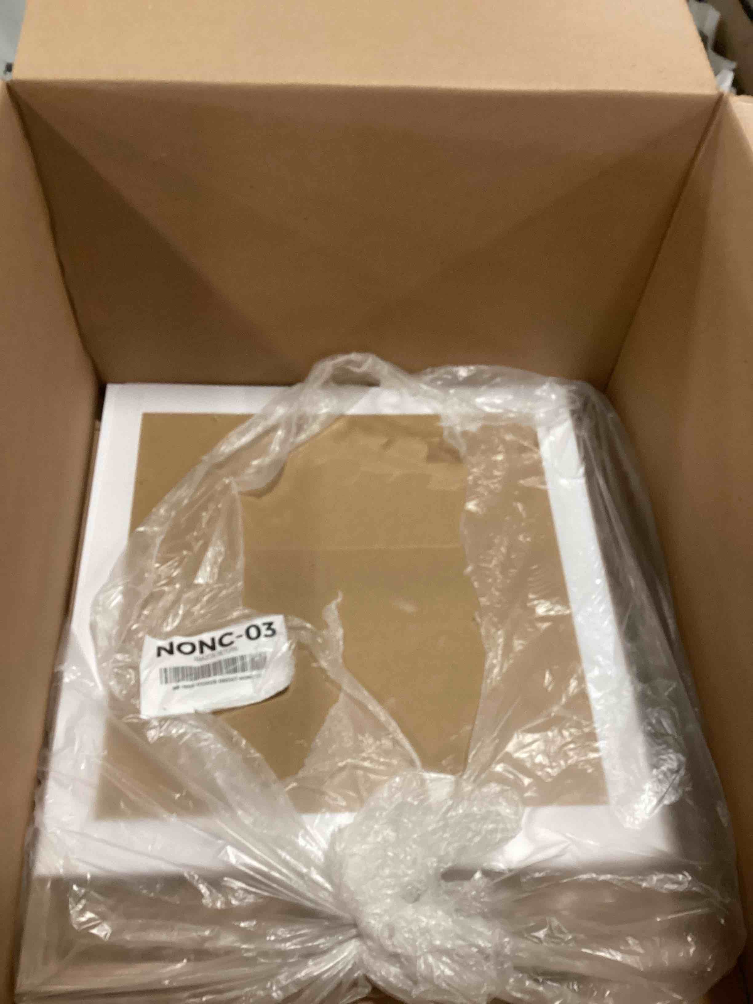 https://s3.amazonaws.com/lotting-images-prod/bidfta/TEA3580654_1746452795622.jpeg