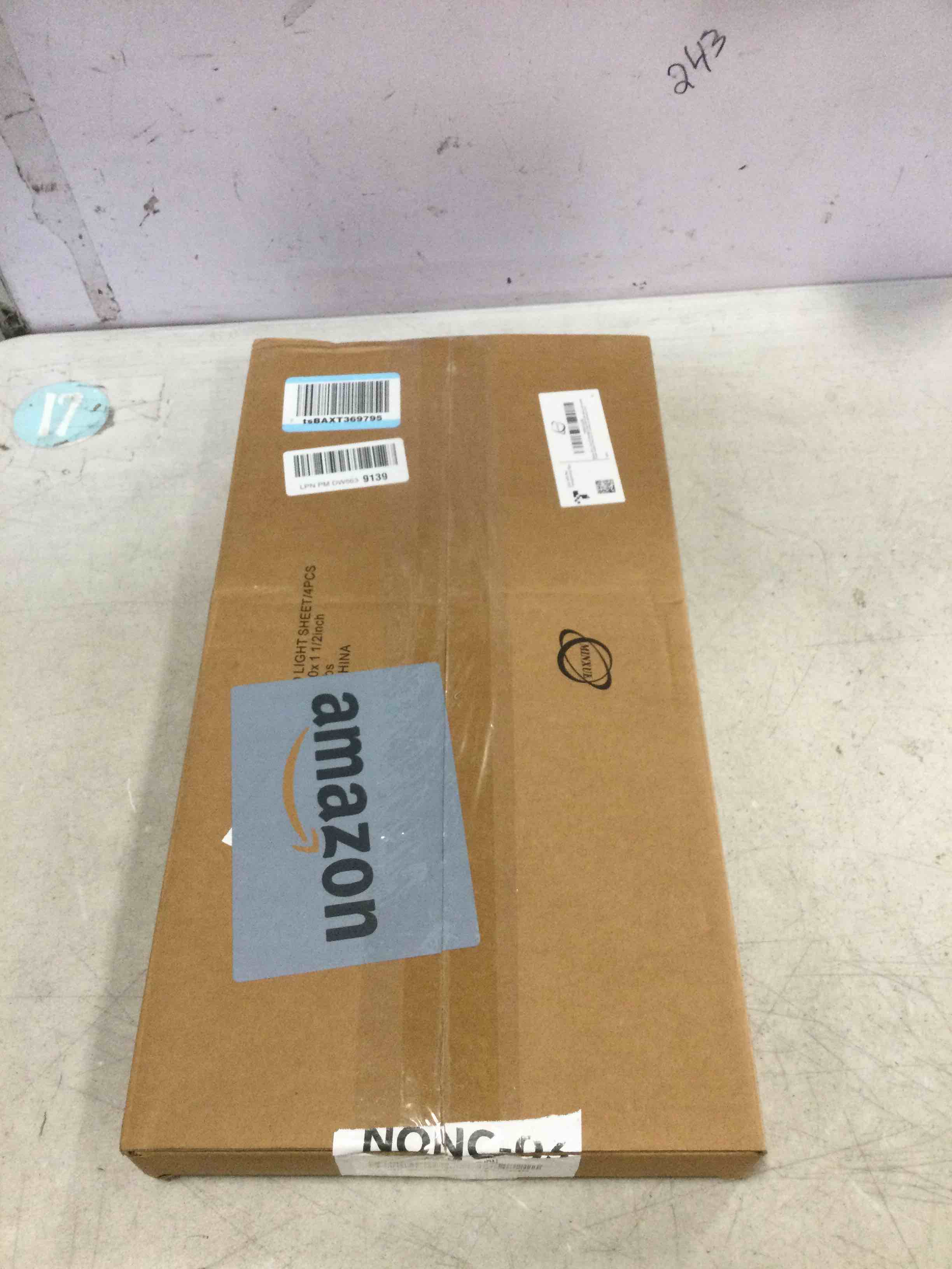 https://s3.amazonaws.com/lotting-images-prod/bidfta/TEA3580950_1746555019474.jpeg