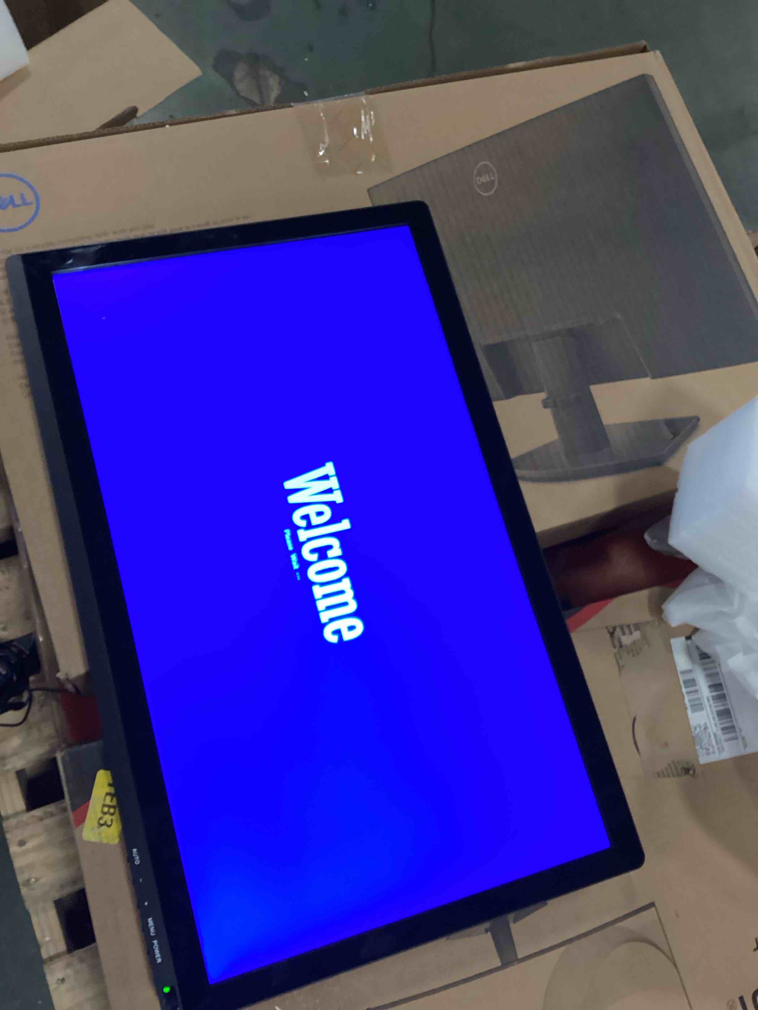 https://s3.amazonaws.com/lotting-images-prod/bidfta/TEA3581114_1746626088837.jpeg