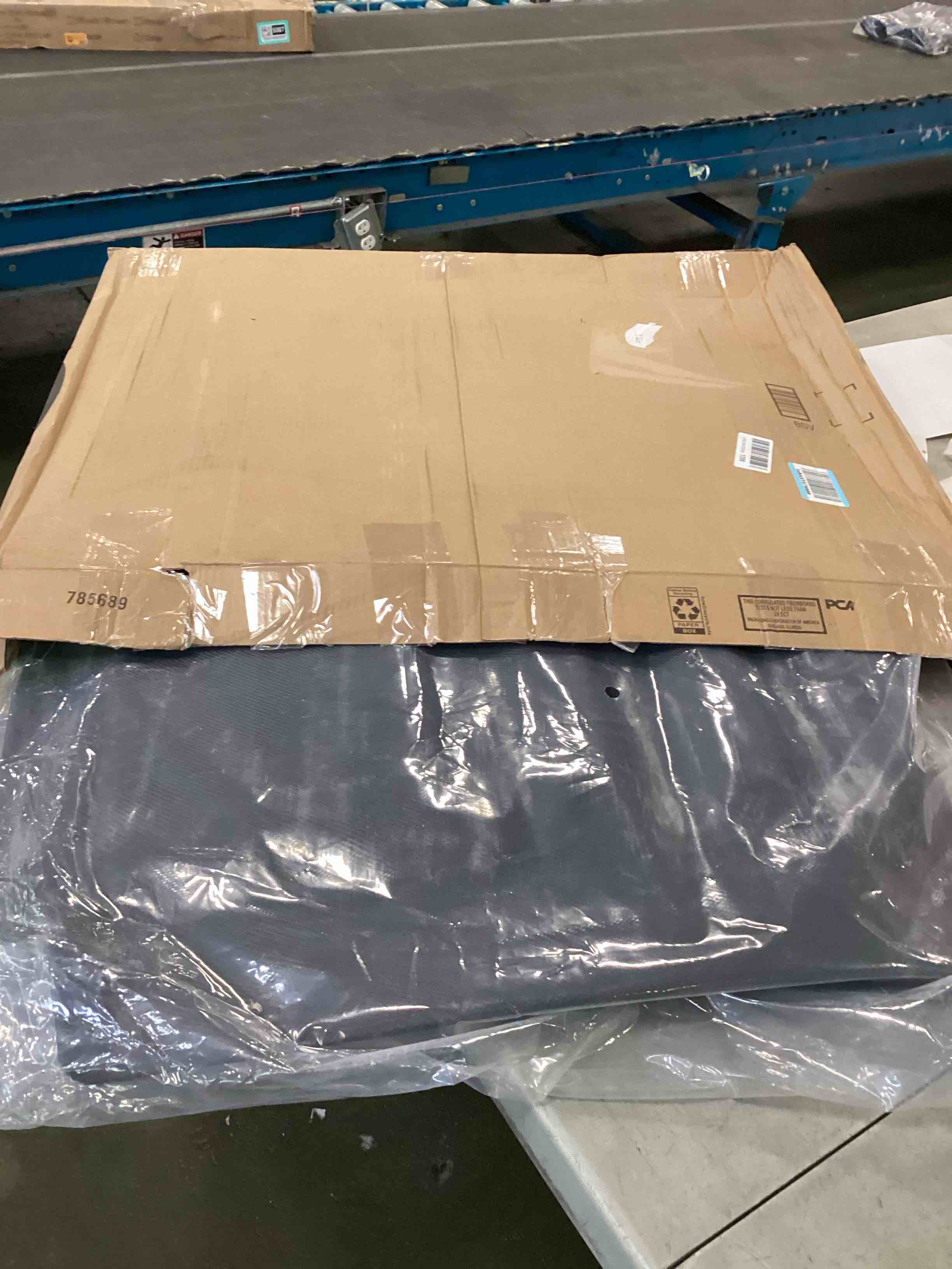 All-Weather AUXKO Truck Bed Mat for Nissan Frontier 2022-2025 5ft Bed Custom-Fit Heavy-Duty Slip-Resistant (Not for King Cab or Crew Cab Long Bed SV) Cargo Liner Frontier Accessory