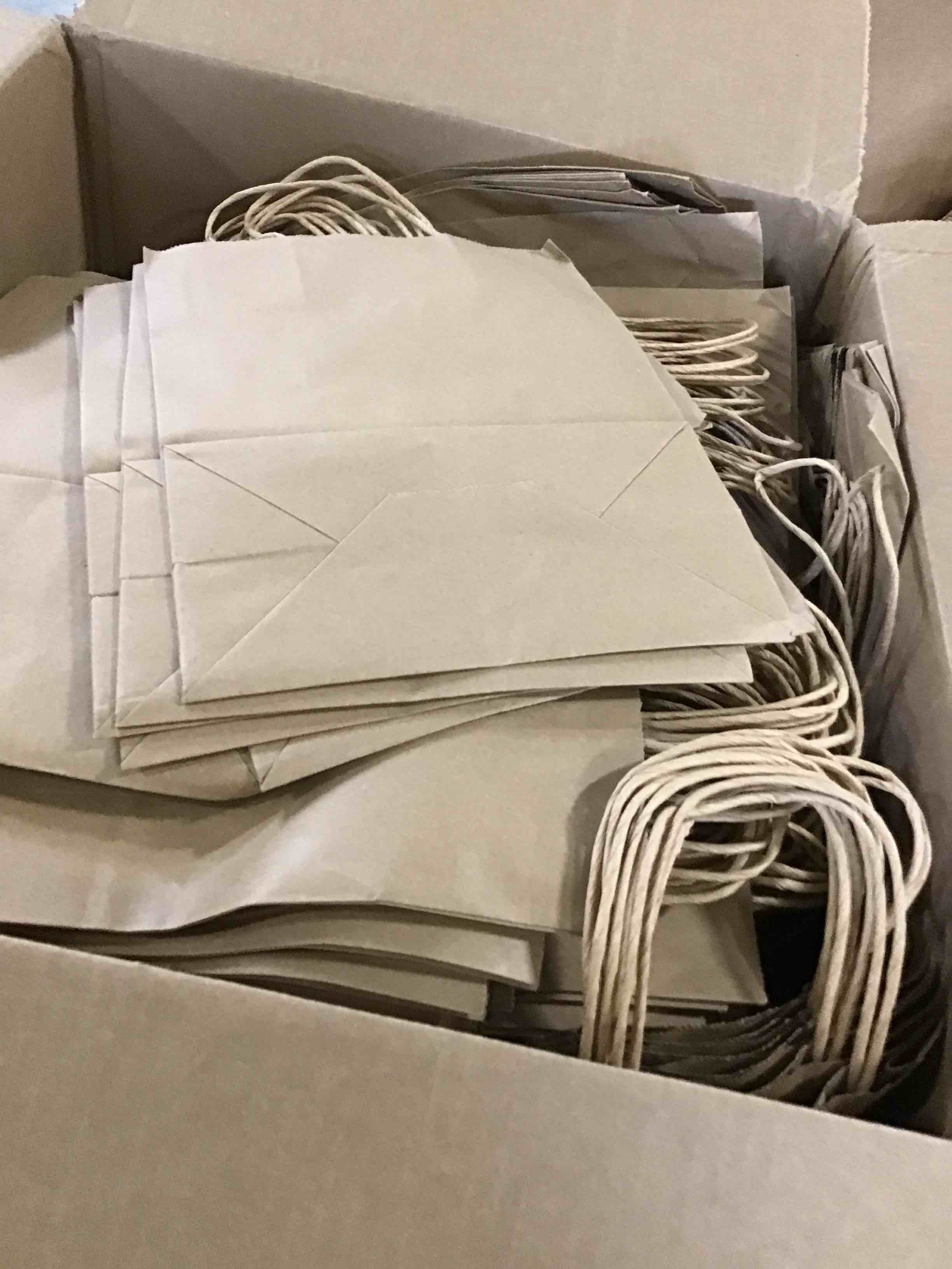 https://s3.amazonaws.com/lotting-images-prod/bidfta/TEA3583067_1745941792065.jpeg