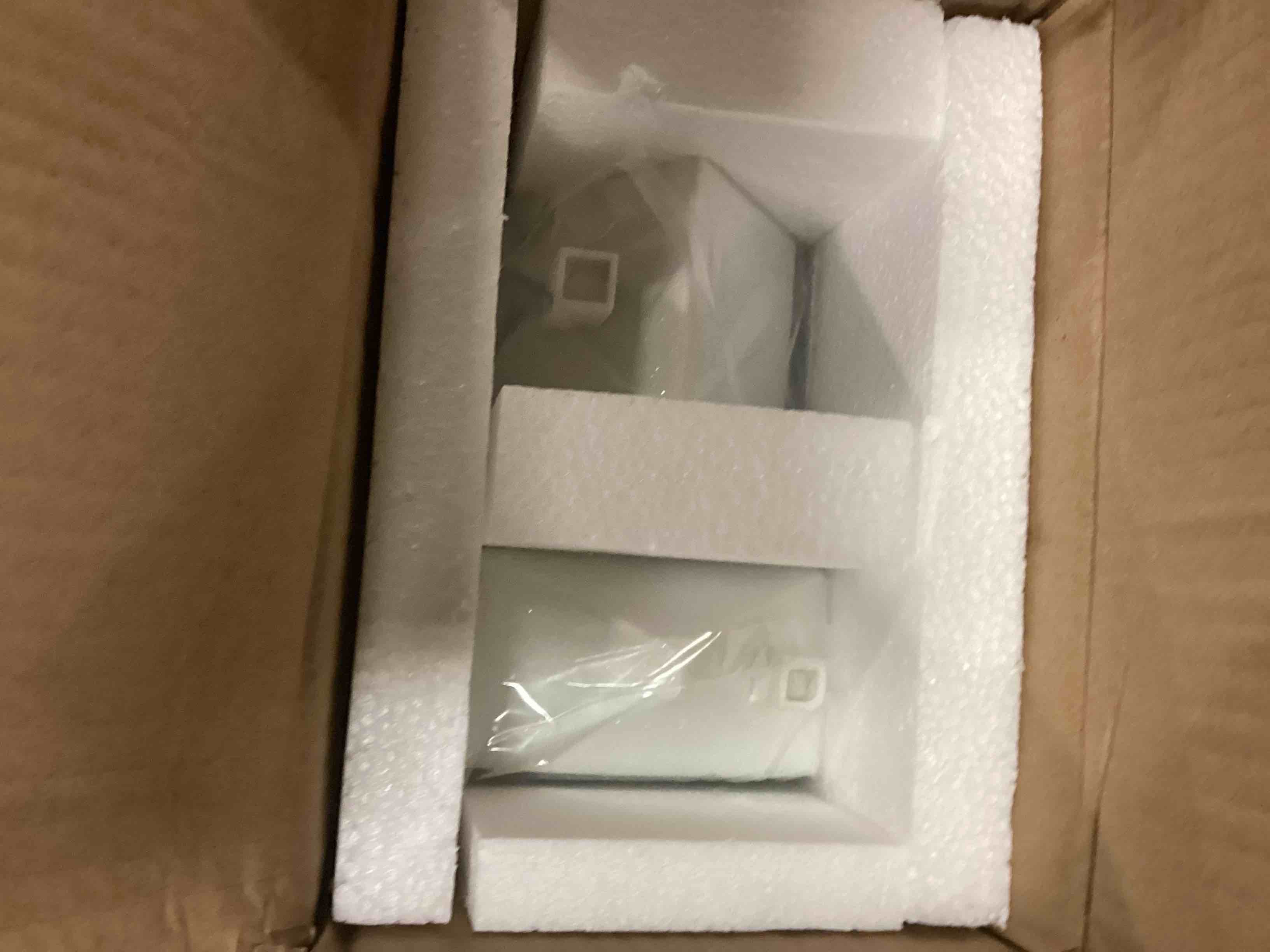 https://s3.amazonaws.com/lotting-images-prod/bidfta/TEA3588846_1748607684893.jpeg