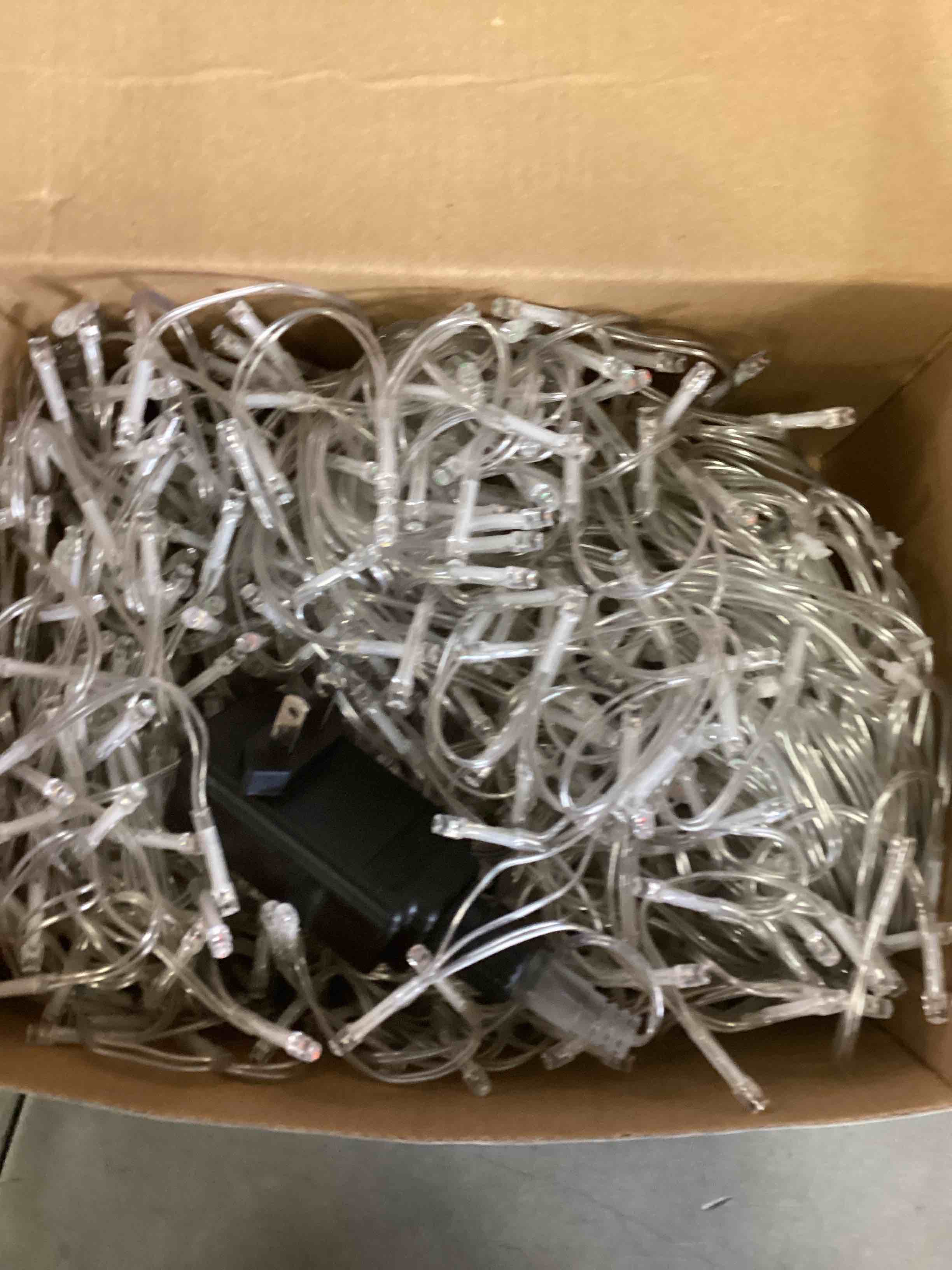 https://s3.amazonaws.com/lotting-images-prod/bidfta/TEA3588983_1748629686110.jpeg