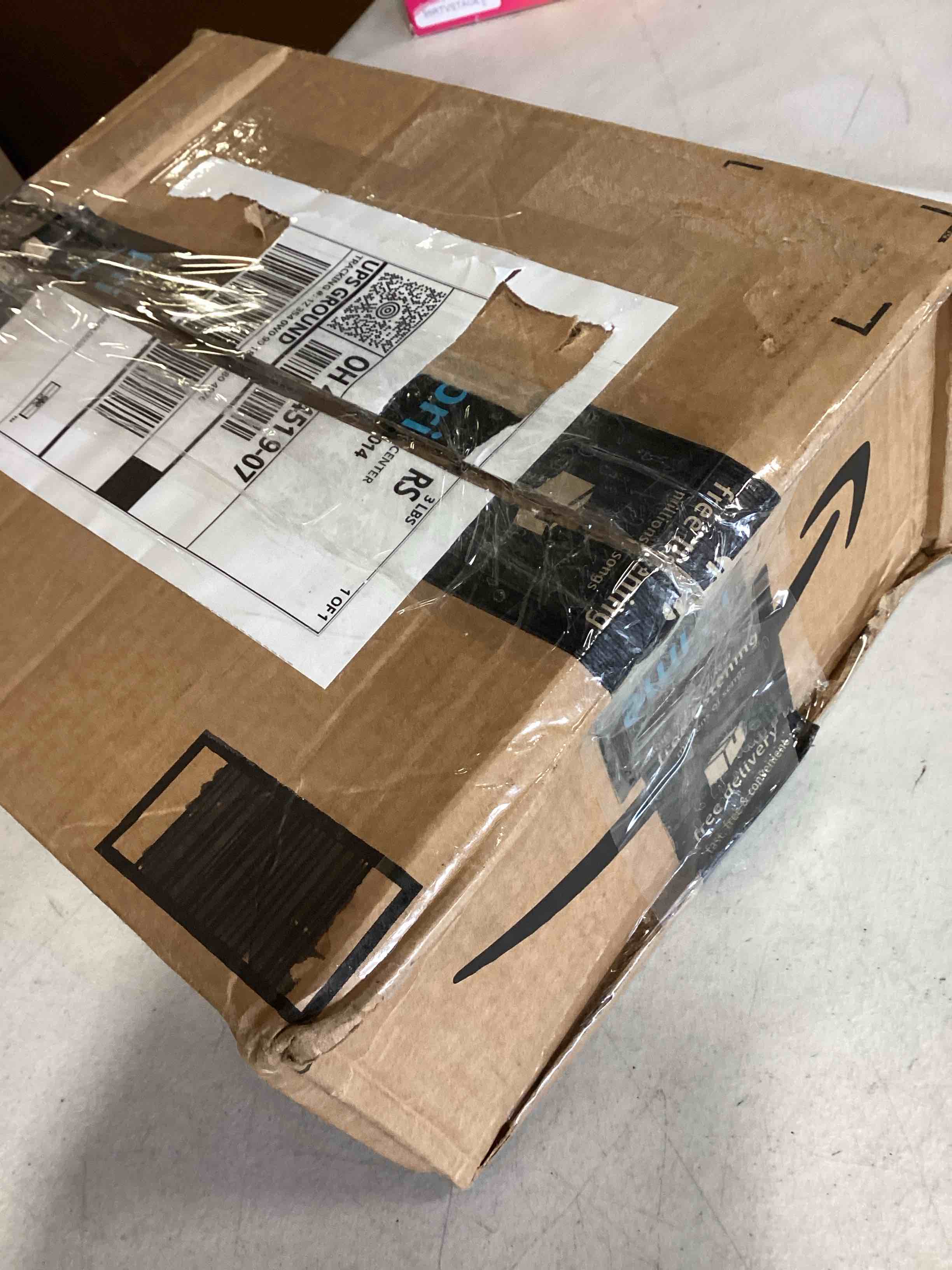https://s3.amazonaws.com/lotting-images-prod/bidfta/TEA3589677_1747929376704.jpeg