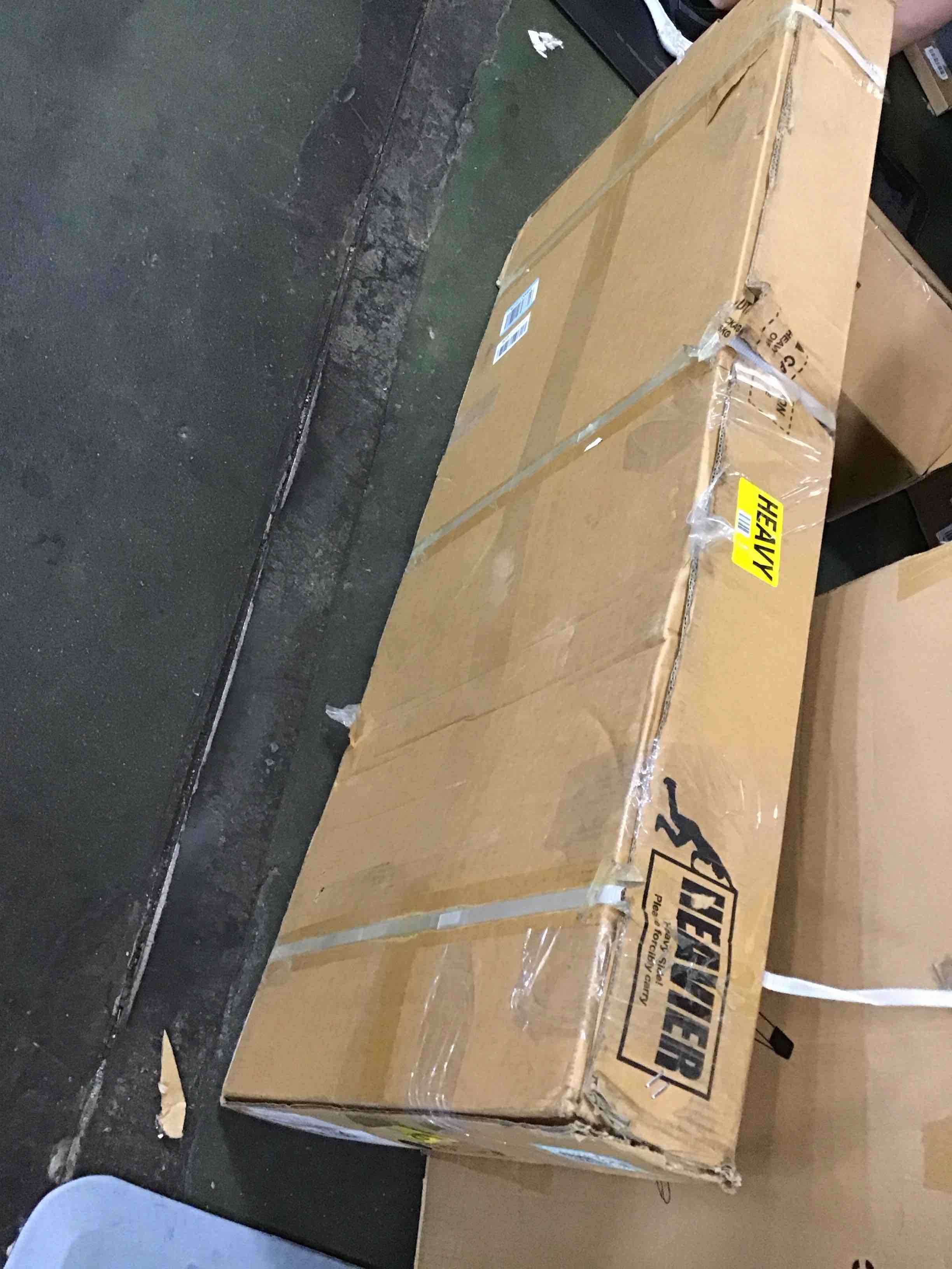 https://s3.amazonaws.com/lotting-images-prod/bidfta/TEA3593318_1751301343359.jpeg