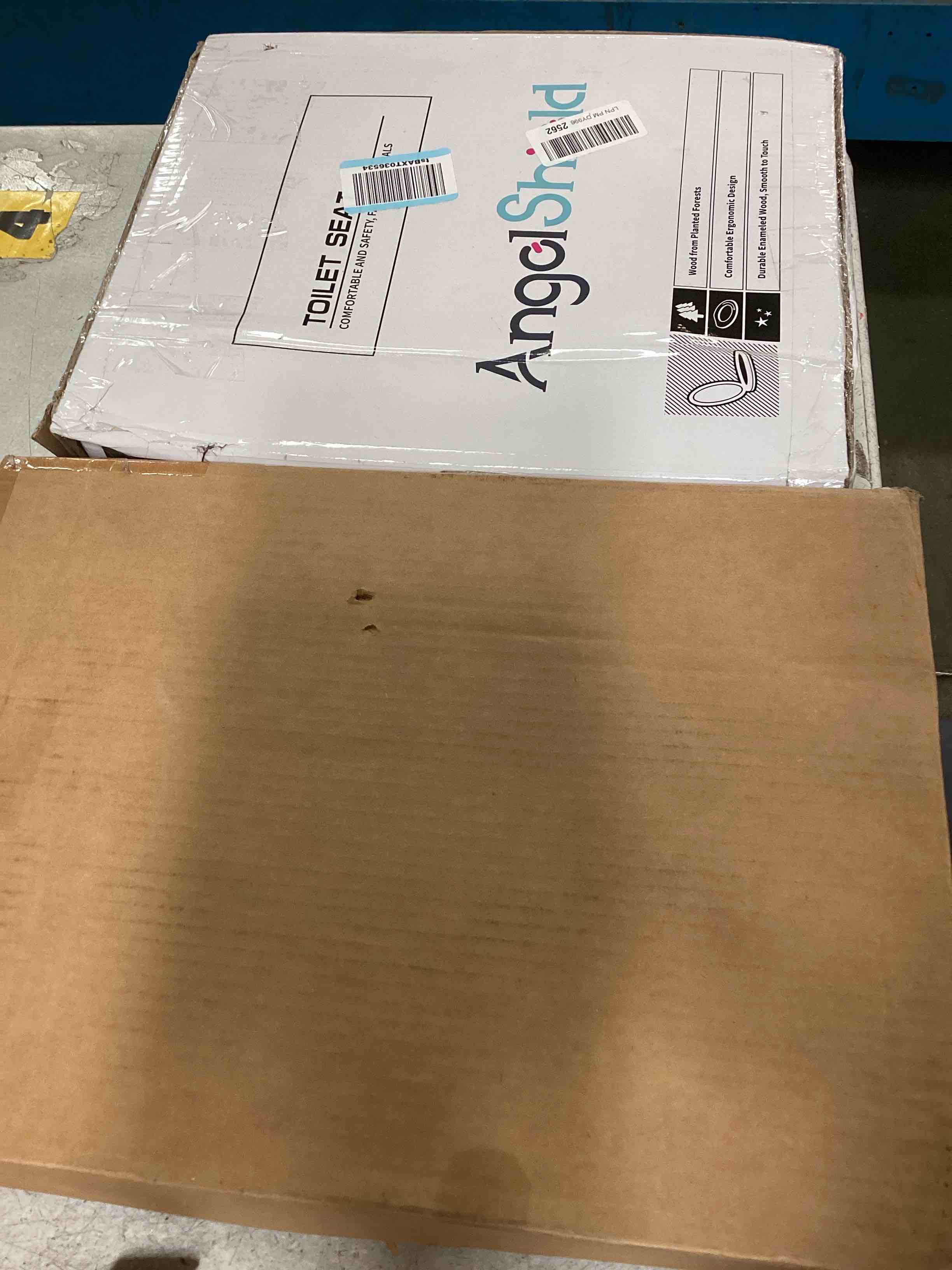 https://s3.amazonaws.com/lotting-images-prod/bidfta/TEA3593798_1751484944312.jpeg