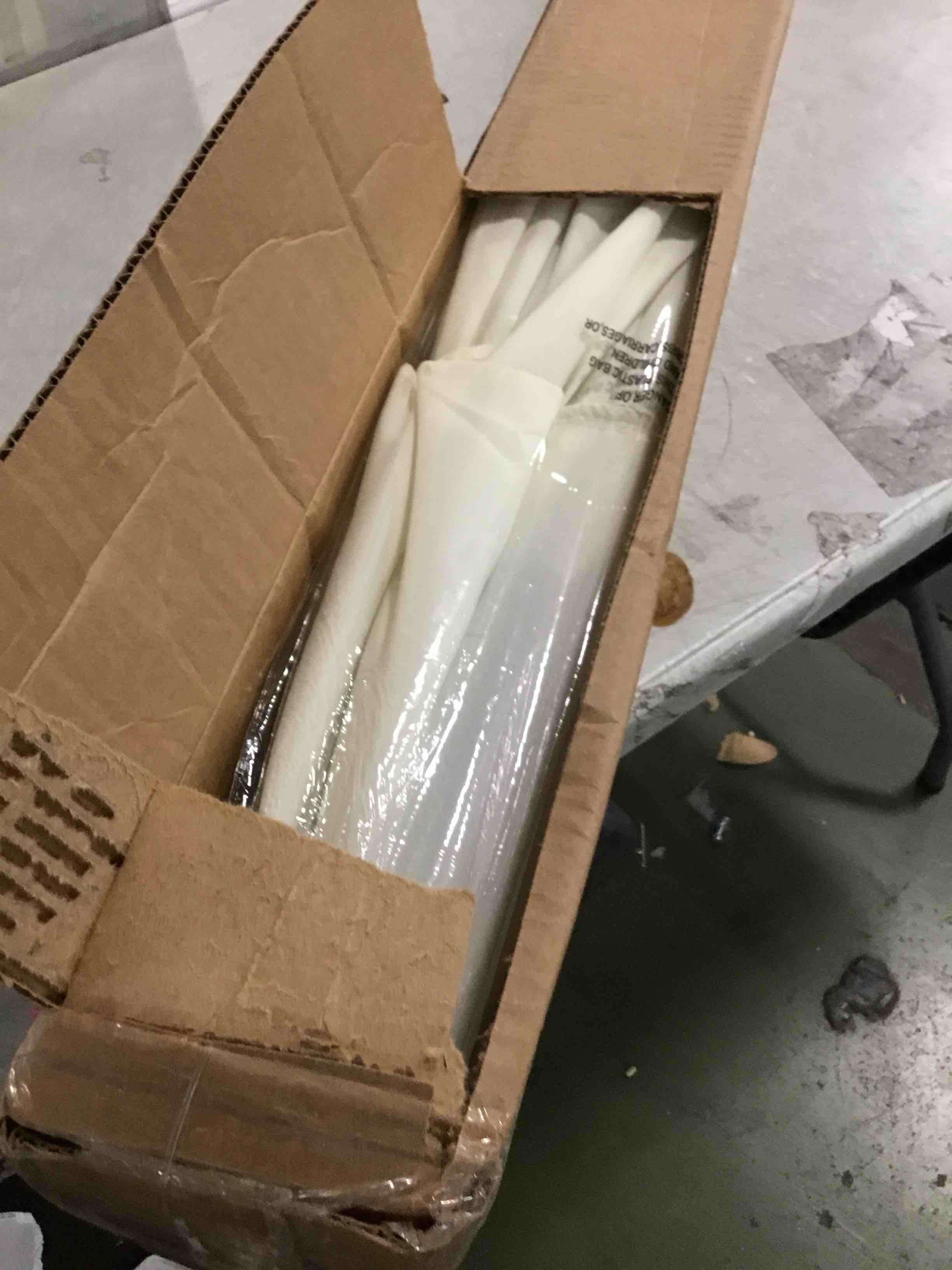 https://s3.amazonaws.com/lotting-images-prod/bidfta/TEA3595372_1750533001638.jpeg