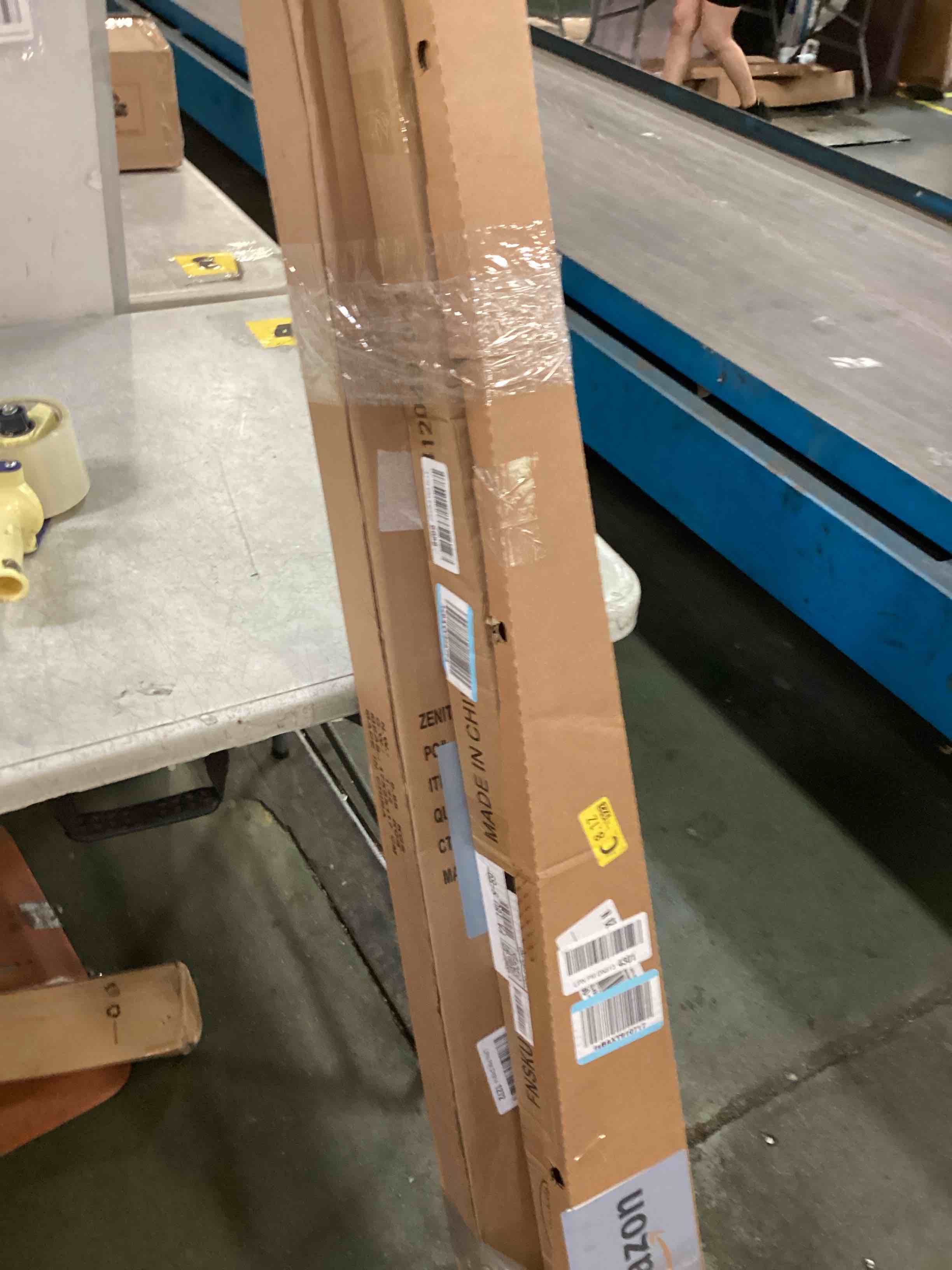 https://s3.amazonaws.com/lotting-images-prod/bidfta/TEA3595401_1750507396883.jpeg