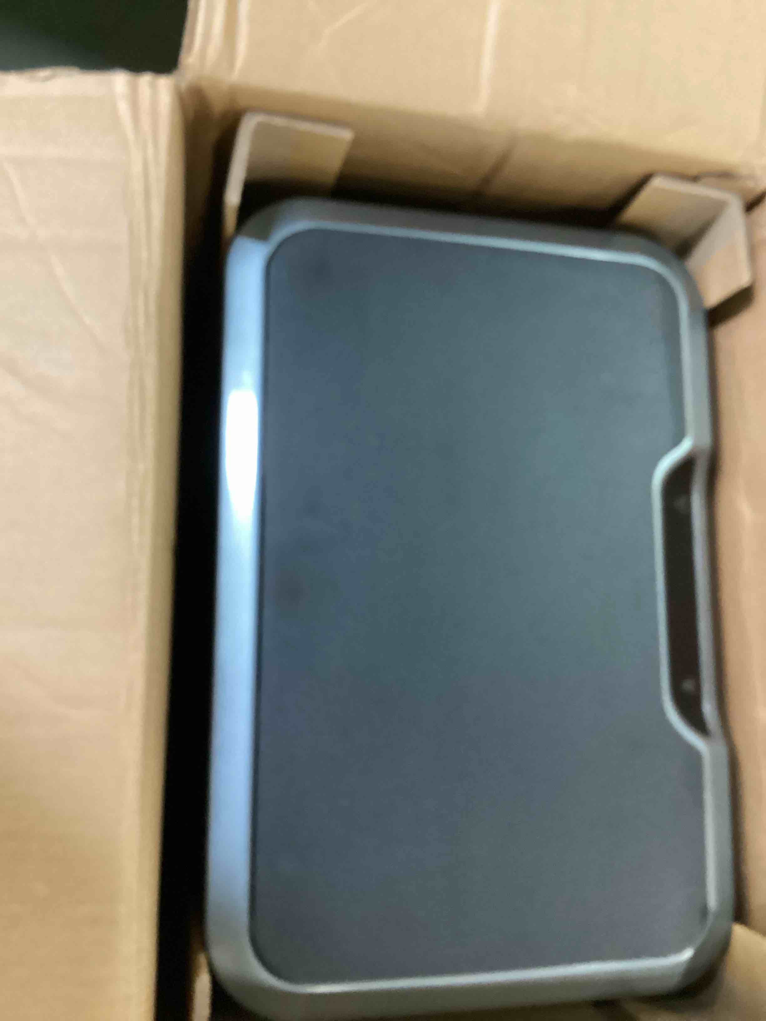 https://s3.amazonaws.com/lotting-images-prod/bidfta/TEA3595455_1750515409276.jpeg