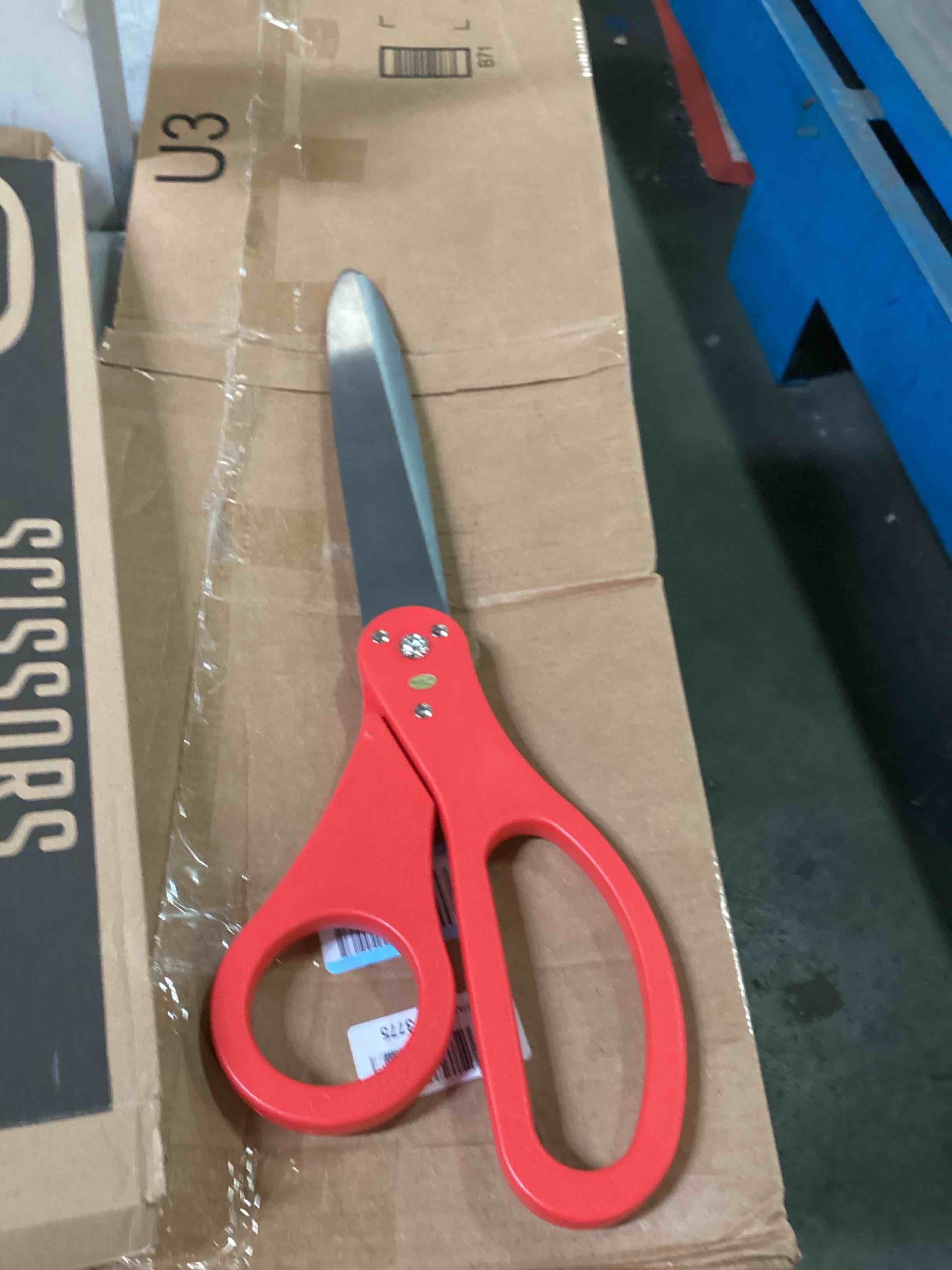 https://s3.amazonaws.com/lotting-images-prod/bidfta/TEA3595506_1750523949951.jpeg