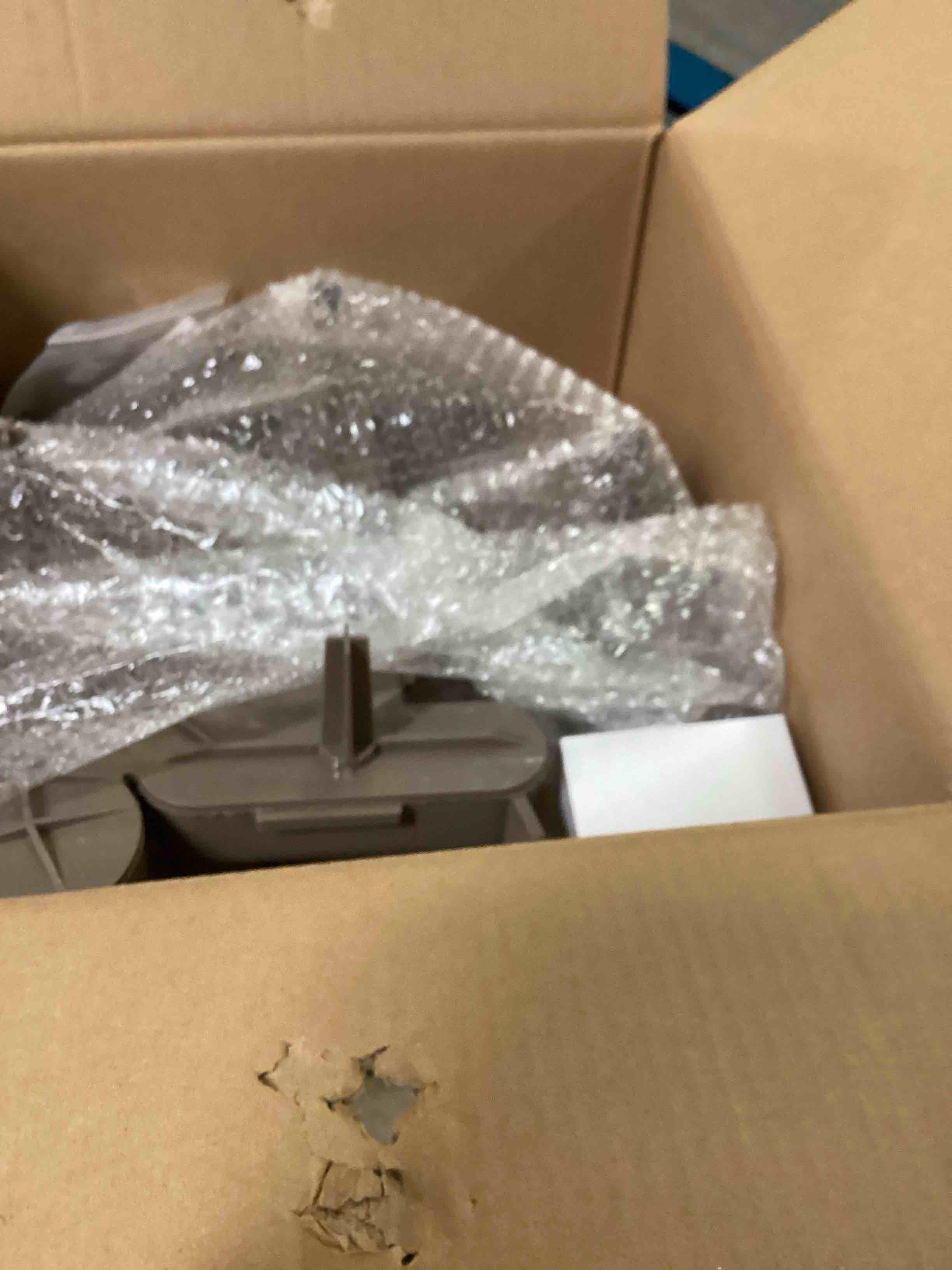 https://s3.amazonaws.com/lotting-images-prod/bidfta/TEA3595568_1750532423574.jpeg