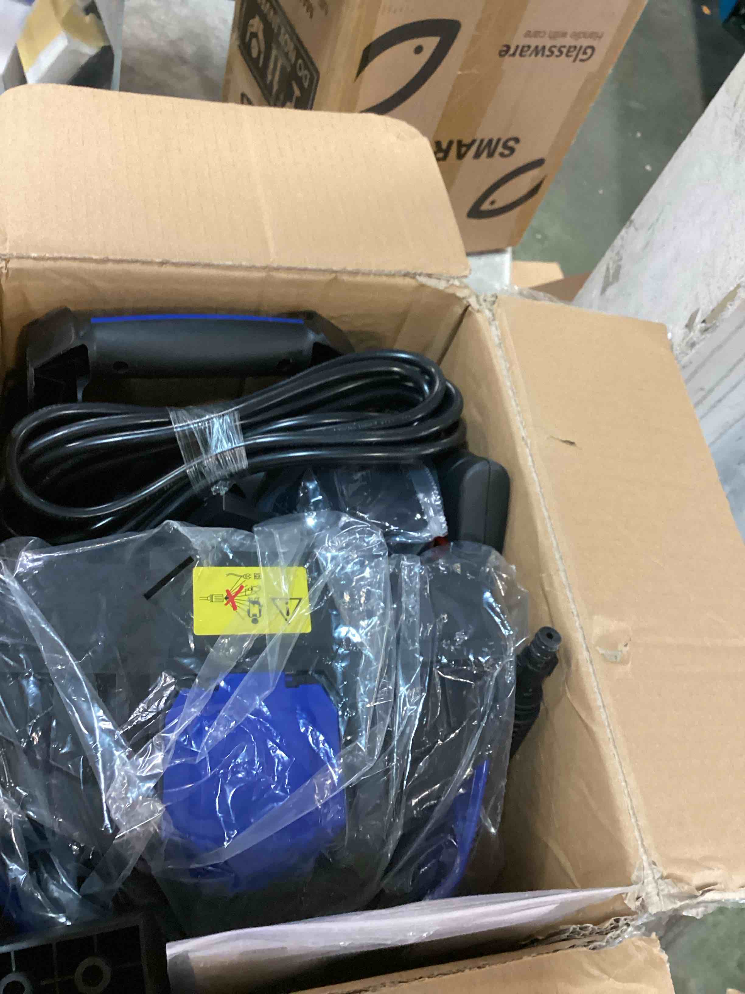 https://s3.amazonaws.com/lotting-images-prod/bidfta/TEA3596550_1751036780541.jpeg