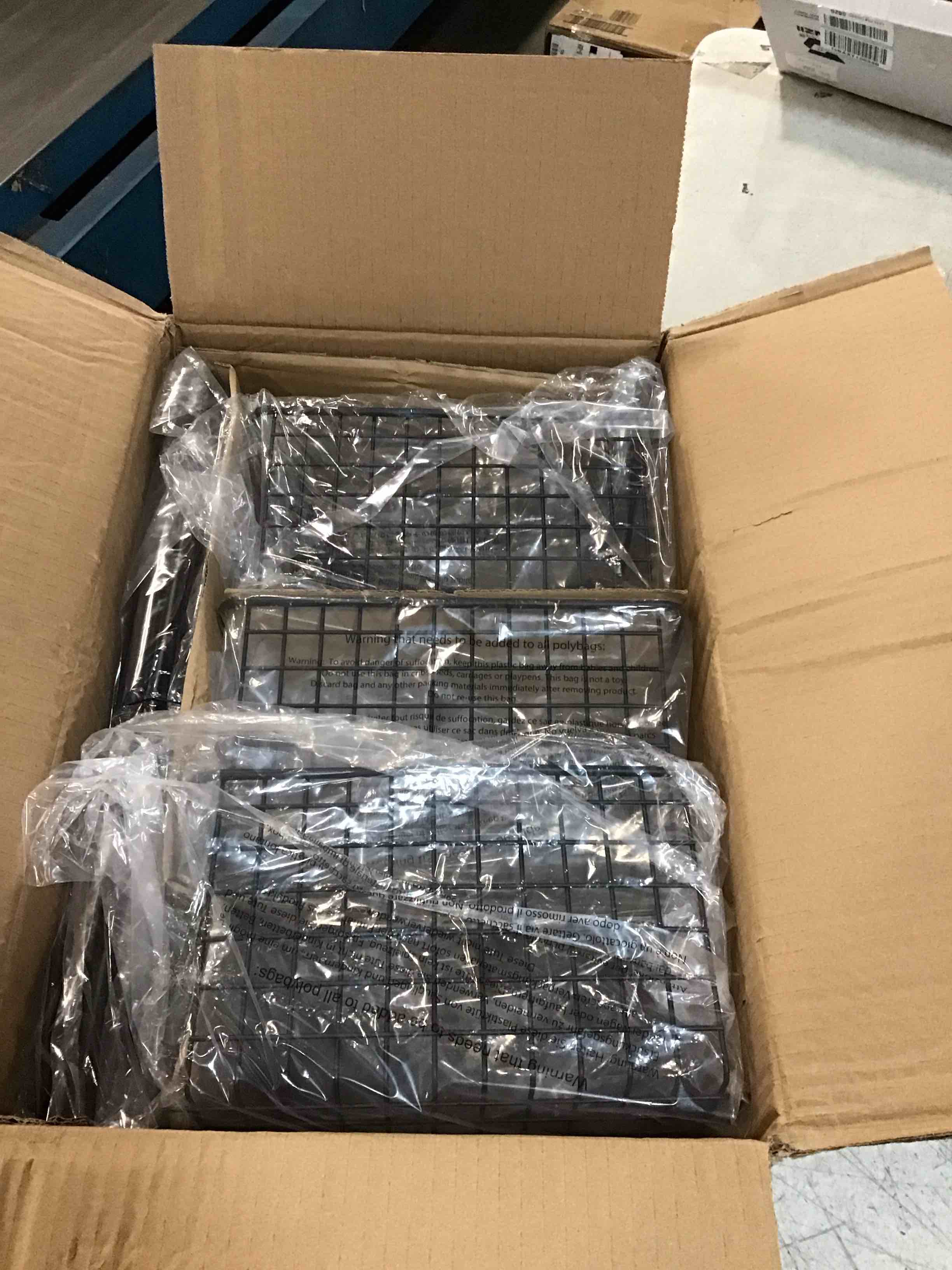 https://s3.amazonaws.com/lotting-images-prod/bidfta/TEA3596687_1751287958882.jpeg