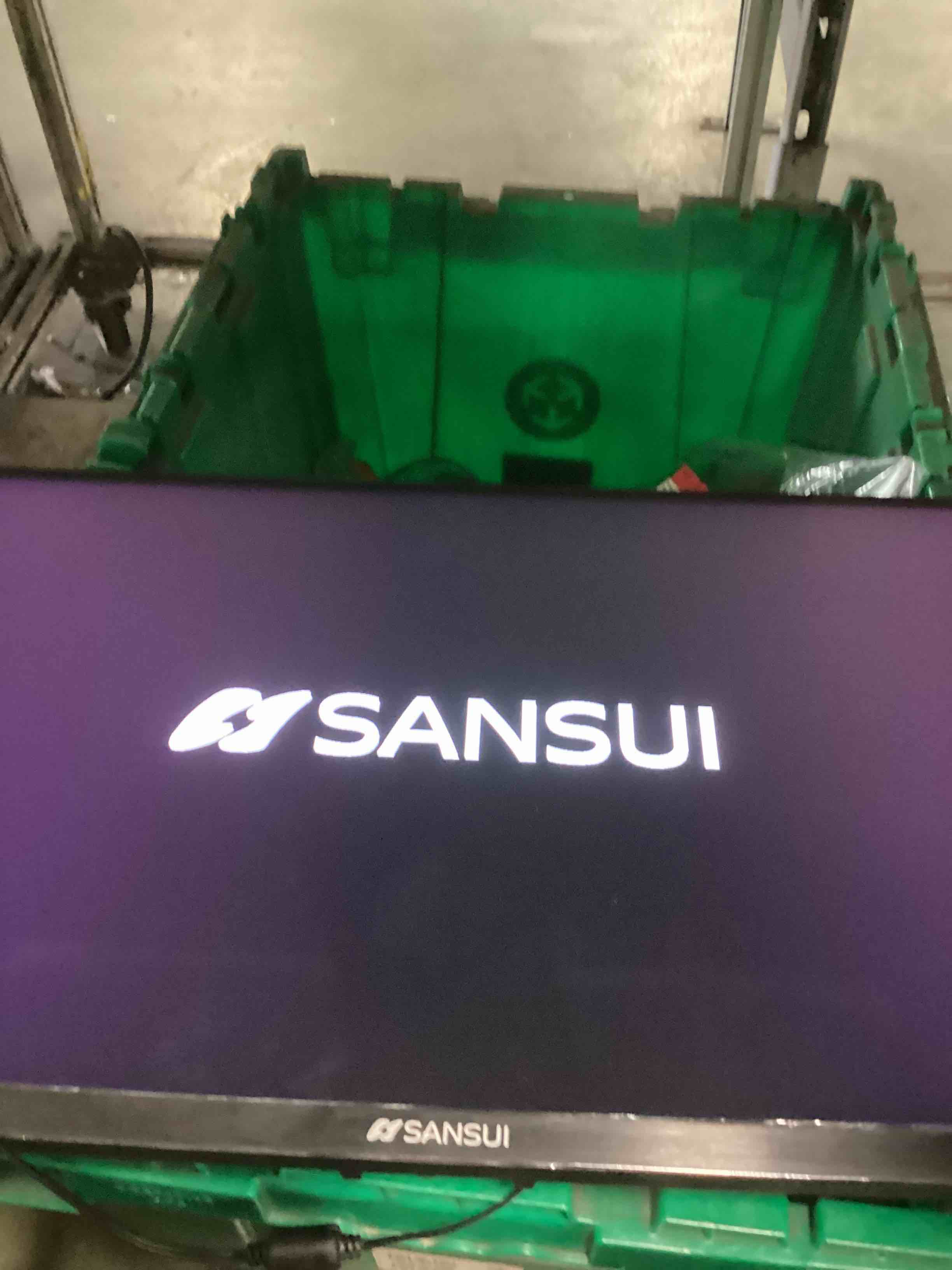 https://s3.amazonaws.com/lotting-images-prod/bidfta/TEA3598073_1750694411532.jpeg