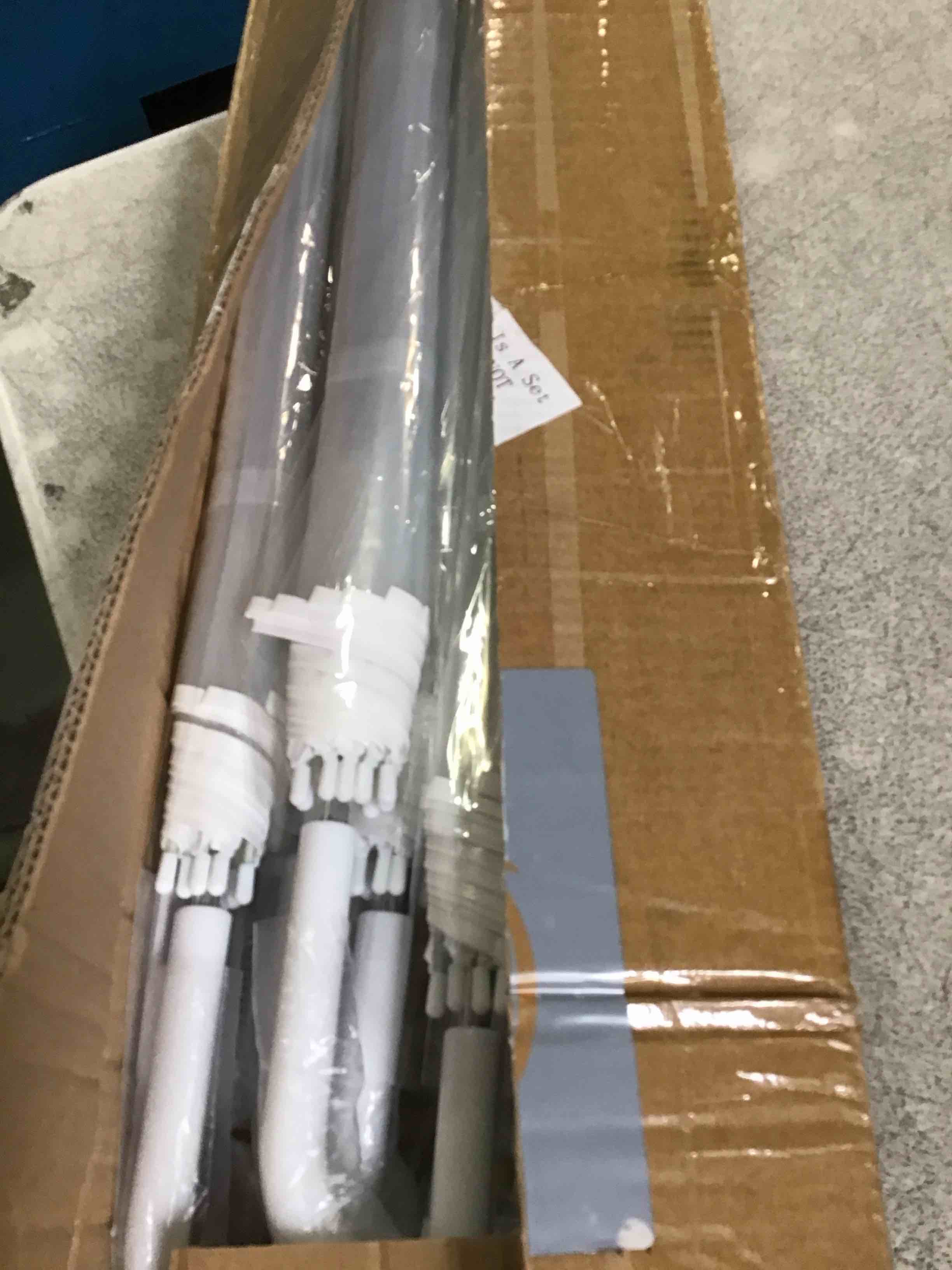https://s3.amazonaws.com/lotting-images-prod/bidfta/TEA3598170_1750525131904.jpeg