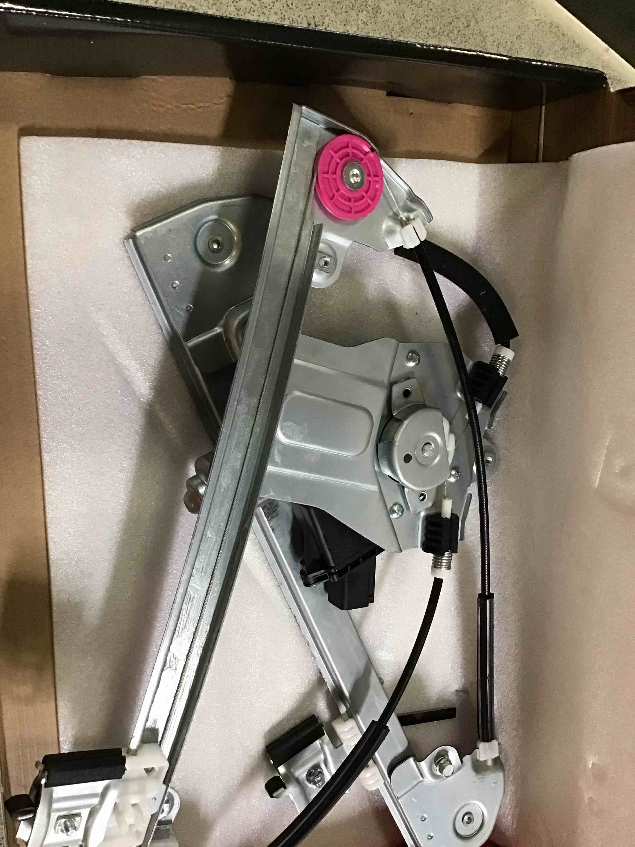https://s3.amazonaws.com/lotting-images-prod/bidfta/TEA3598230_1750532535884.jpeg
