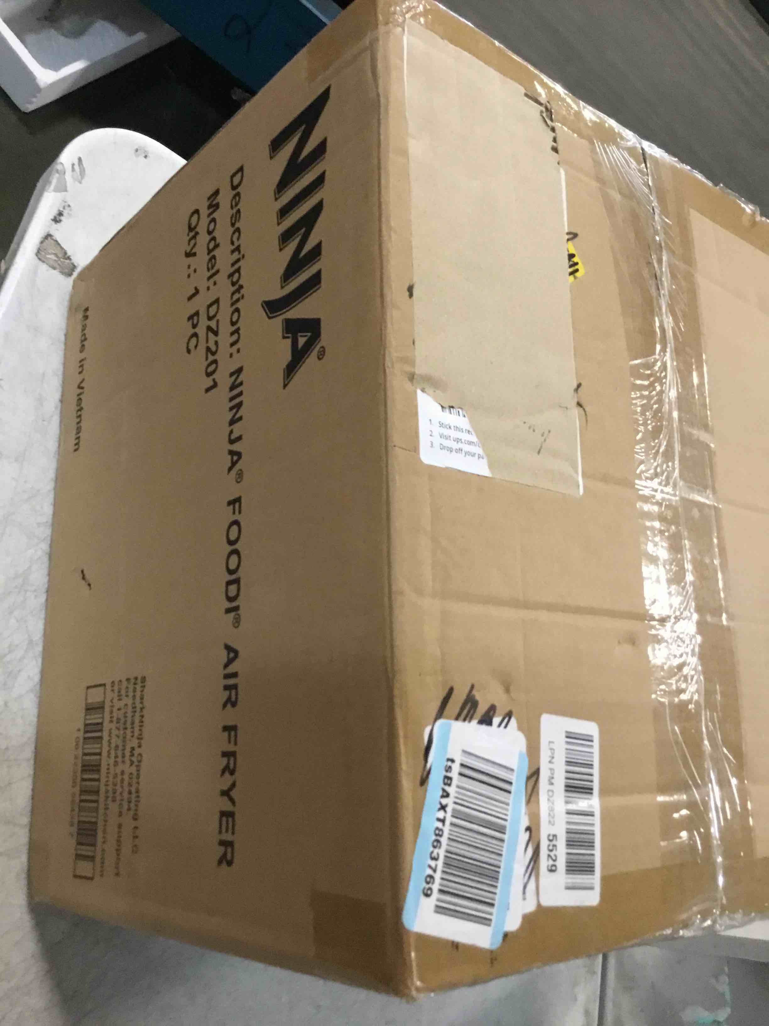 https://s3.amazonaws.com/lotting-images-prod/bidfta/TEA3598785_1750943227040.jpeg