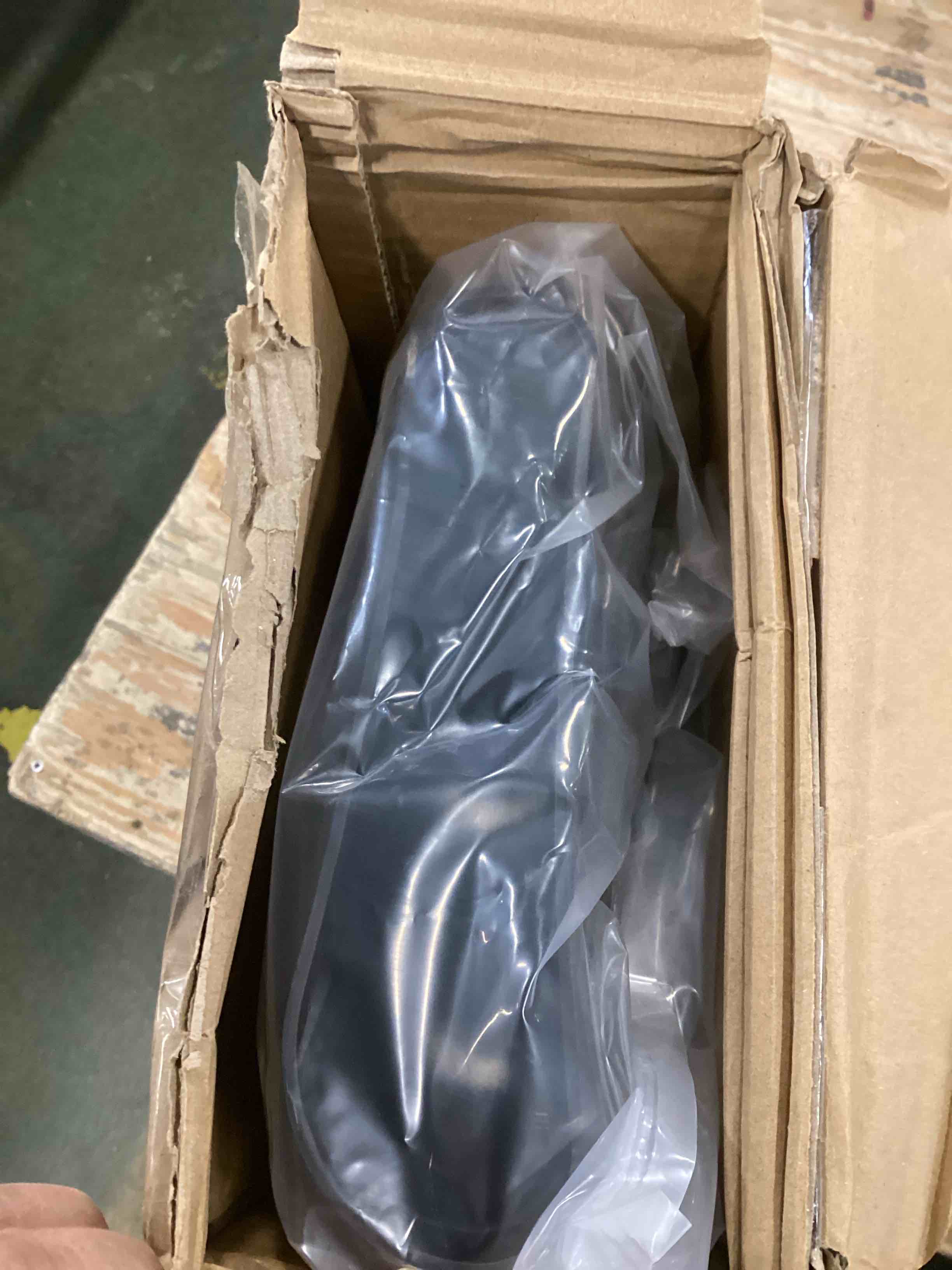https://s3.amazonaws.com/lotting-images-prod/bidfta/TEA3601695_1750941488019.jpeg