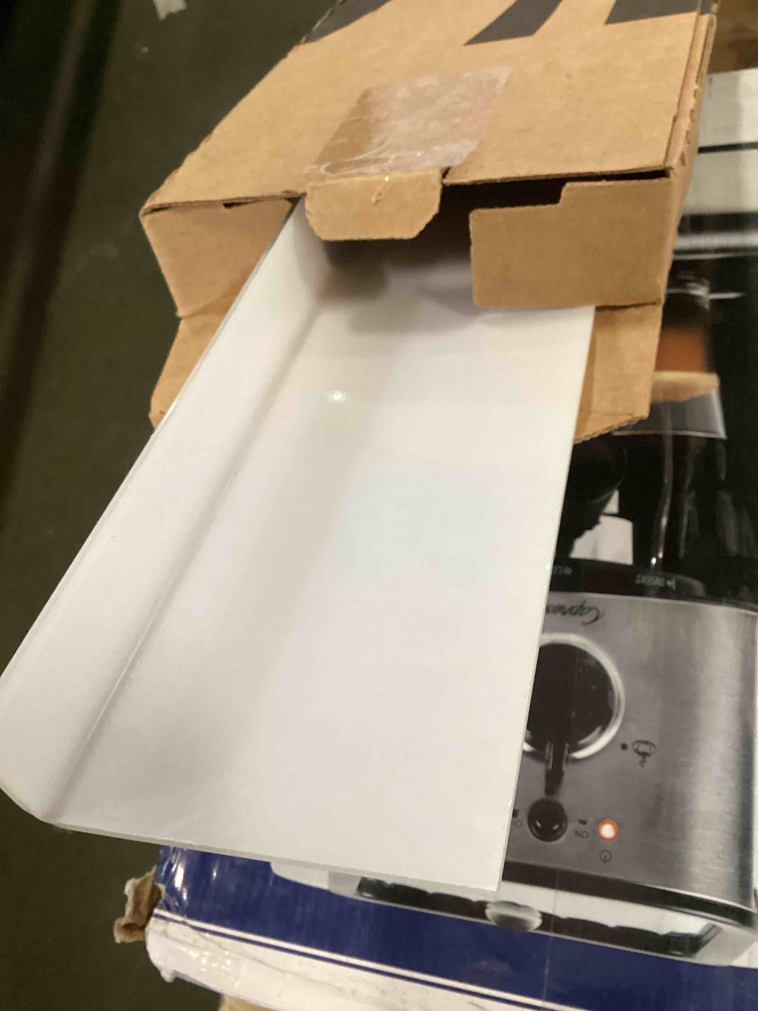https://s3.amazonaws.com/lotting-images-prod/bidfta/TEA3601702_1750942417168.jpeg