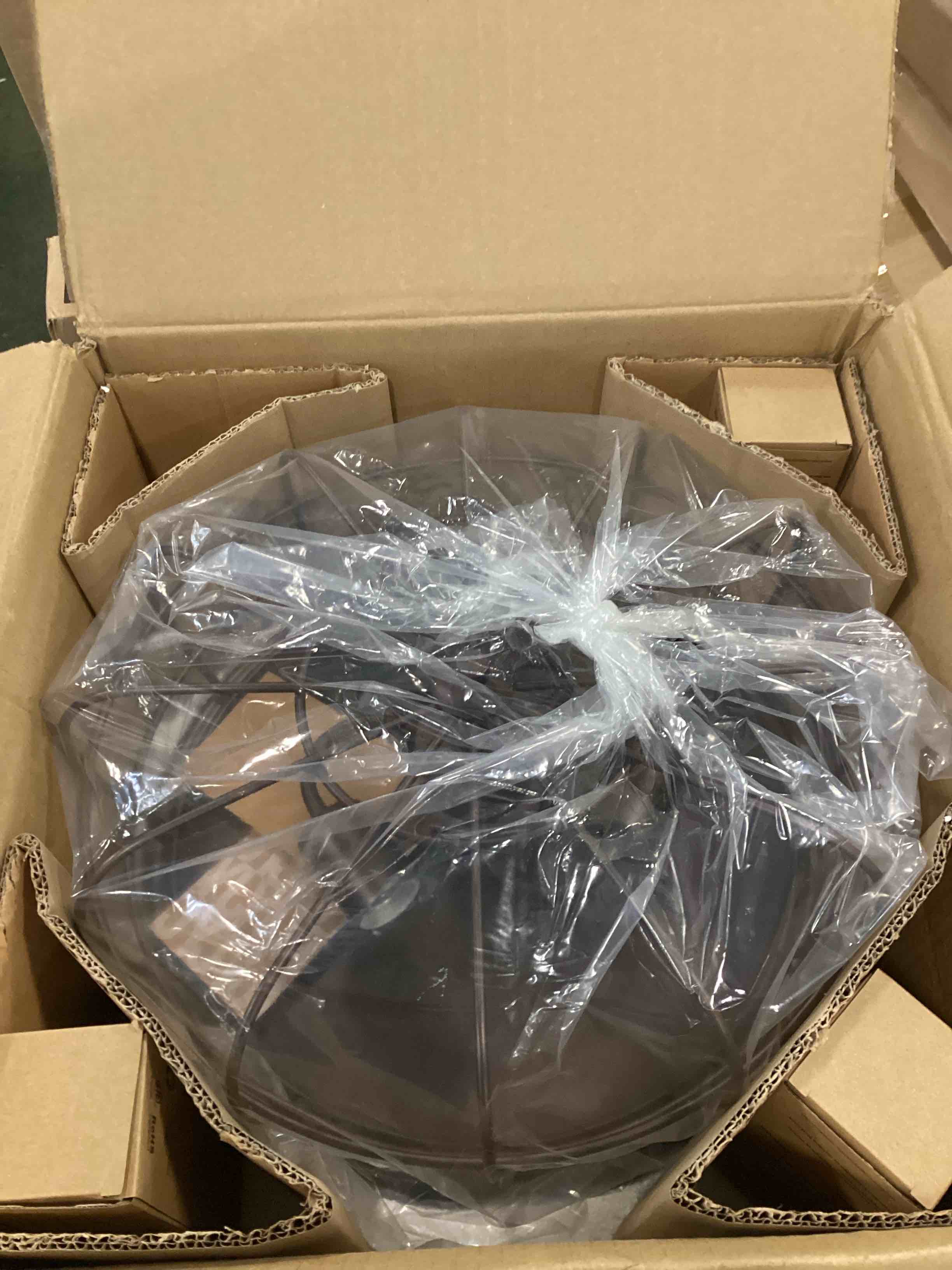 https://s3.amazonaws.com/lotting-images-prod/bidfta/TEA3601889_1751286749136.jpeg