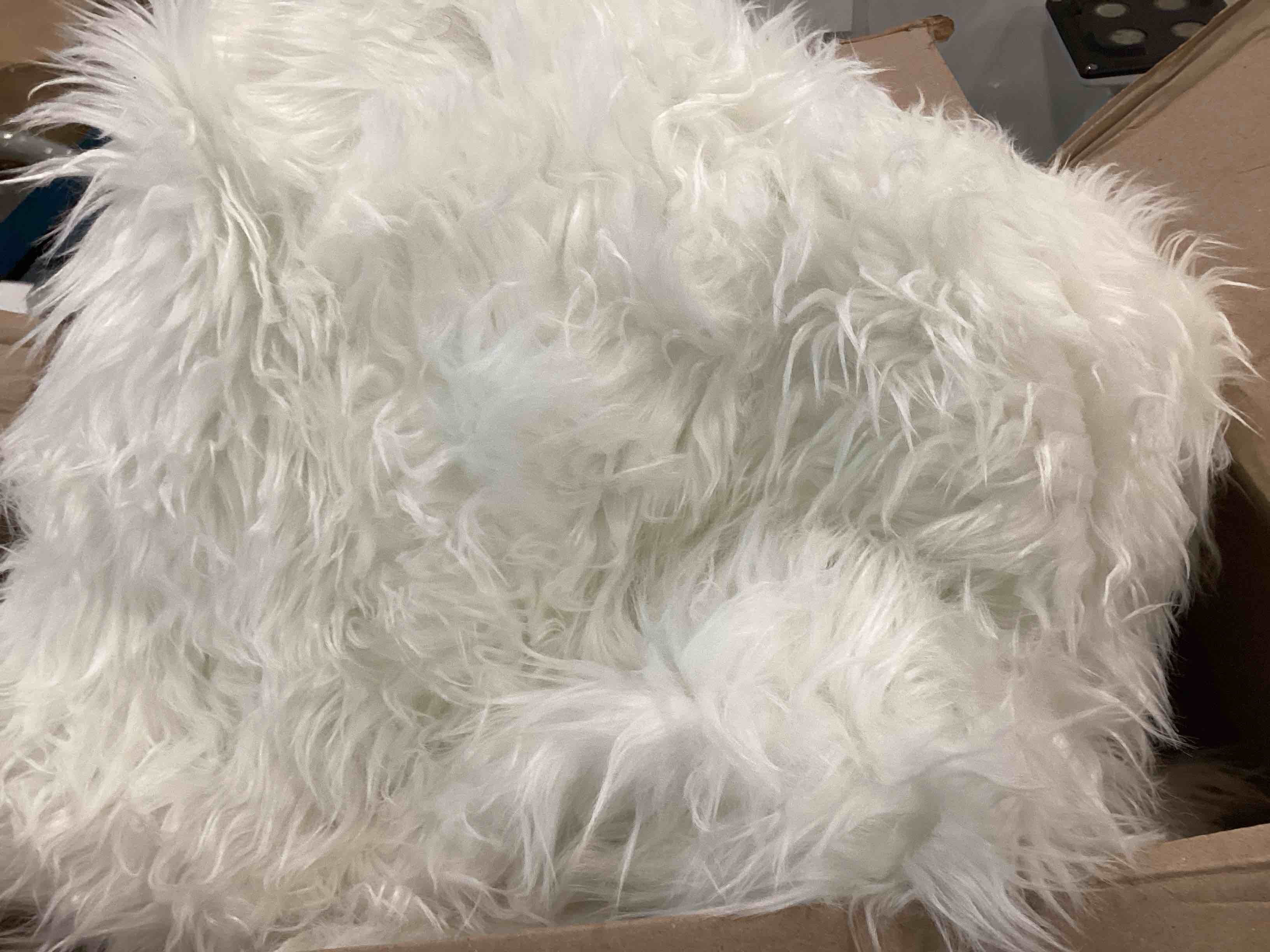 https://s3.amazonaws.com/lotting-images-prod/bidfta/TEA3604136_1750942474261.jpeg