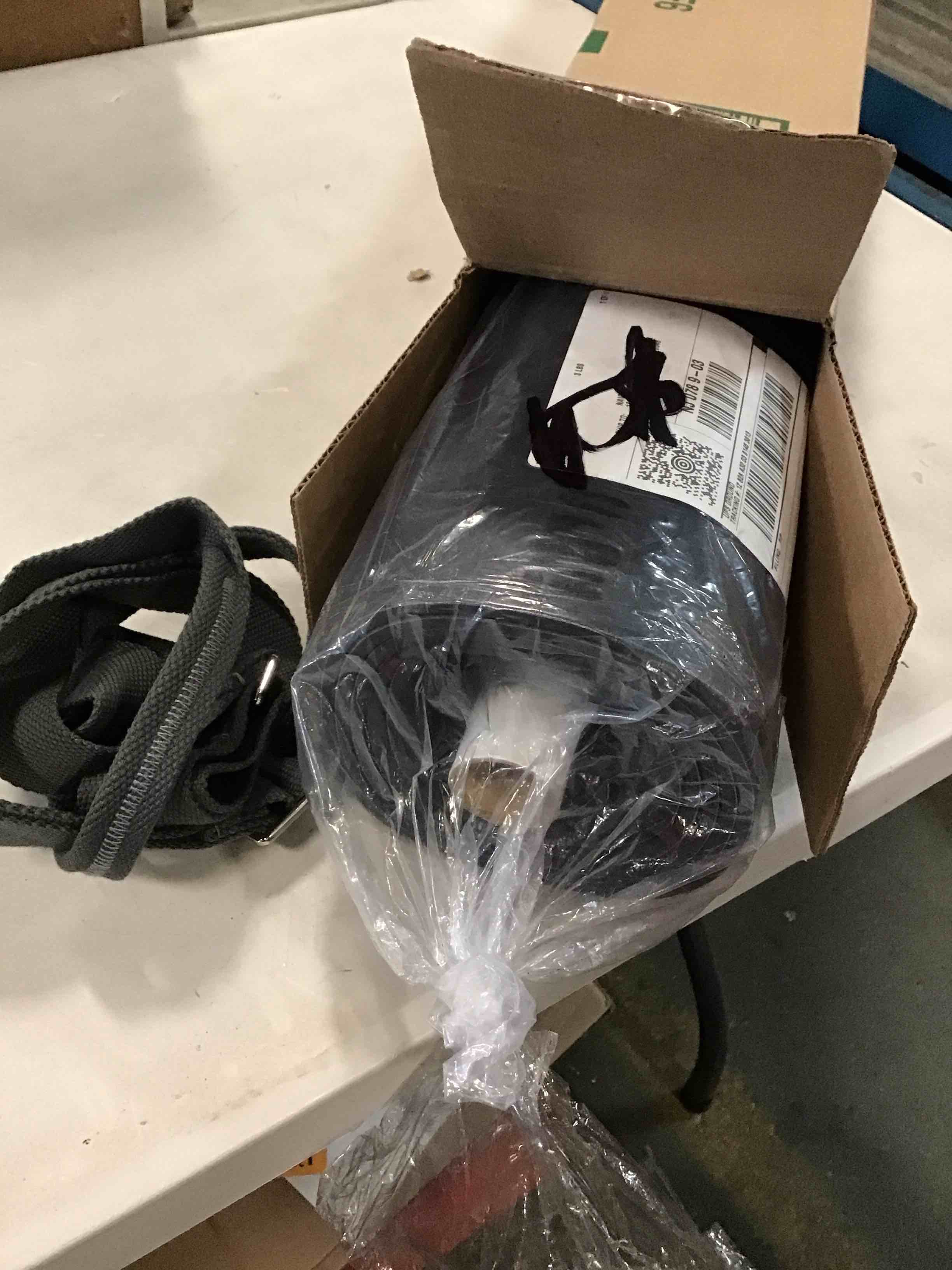 https://s3.amazonaws.com/lotting-images-prod/bidfta/TEA3604382_1751034881116.jpeg
