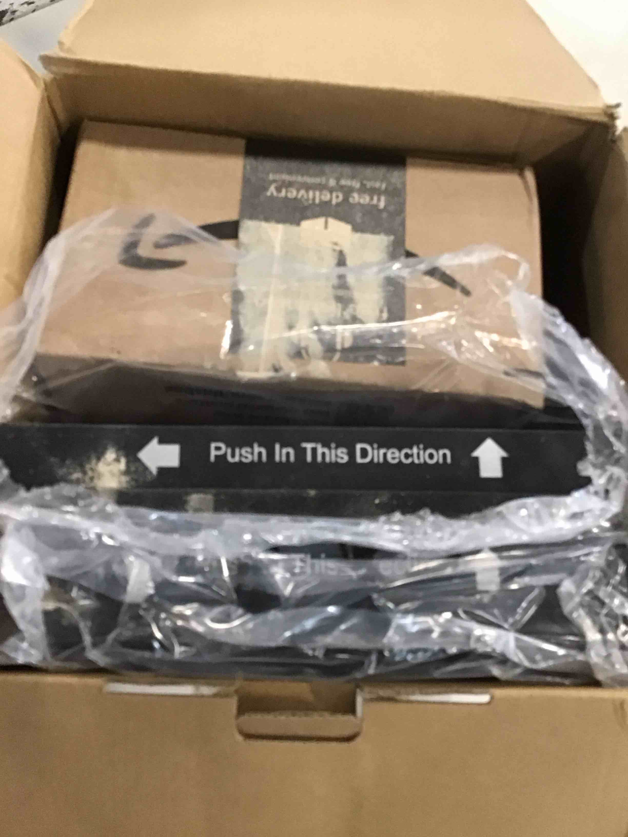 https://s3.amazonaws.com/lotting-images-prod/bidfta/TEA3607669_1750532504948.jpeg