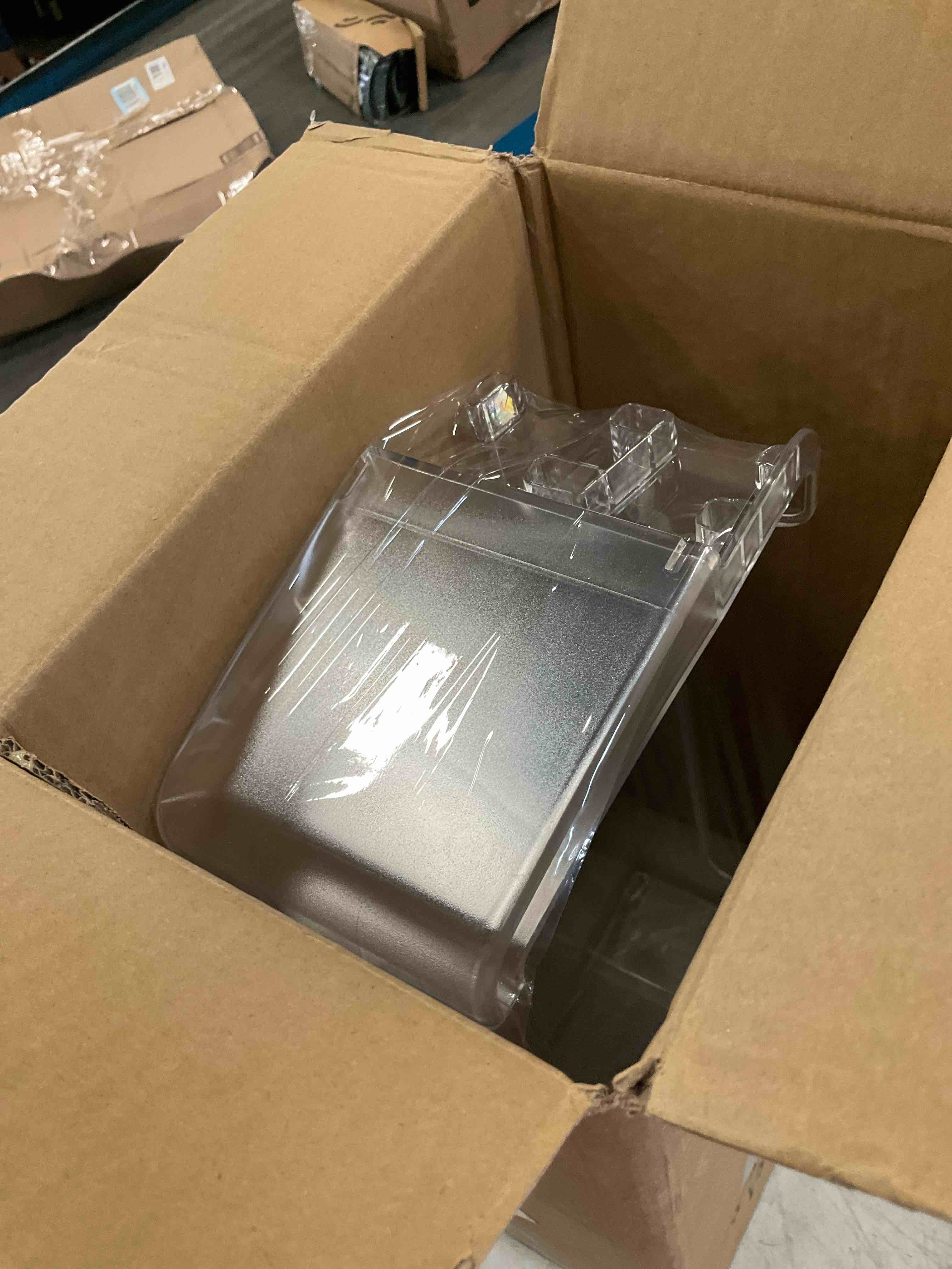https://s3.amazonaws.com/lotting-images-prod/bidfta/TEA3608102_1751287663855.jpeg