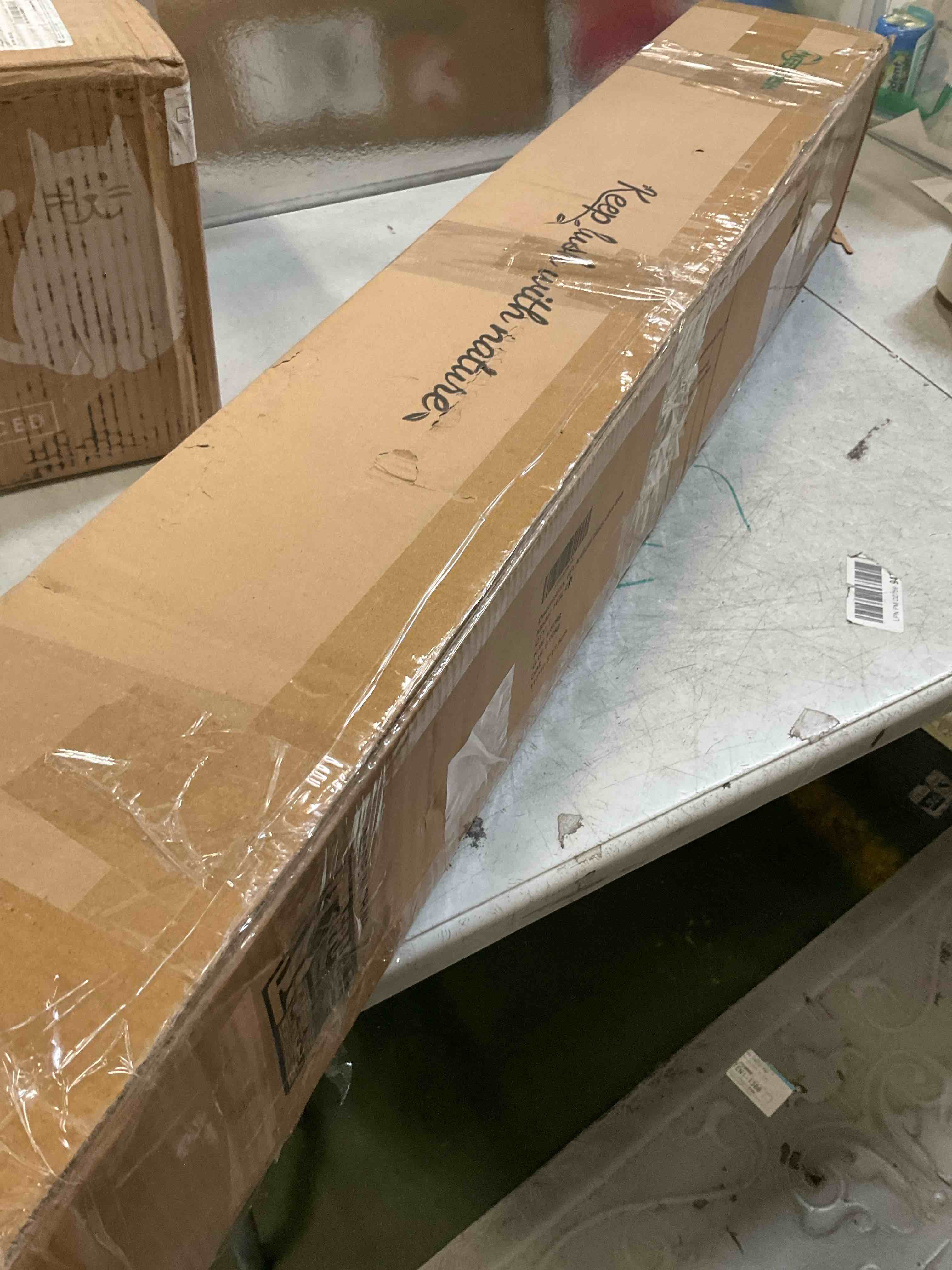 https://s3.amazonaws.com/lotting-images-prod/bidfta/TEA3608109_1751288363829.jpeg
