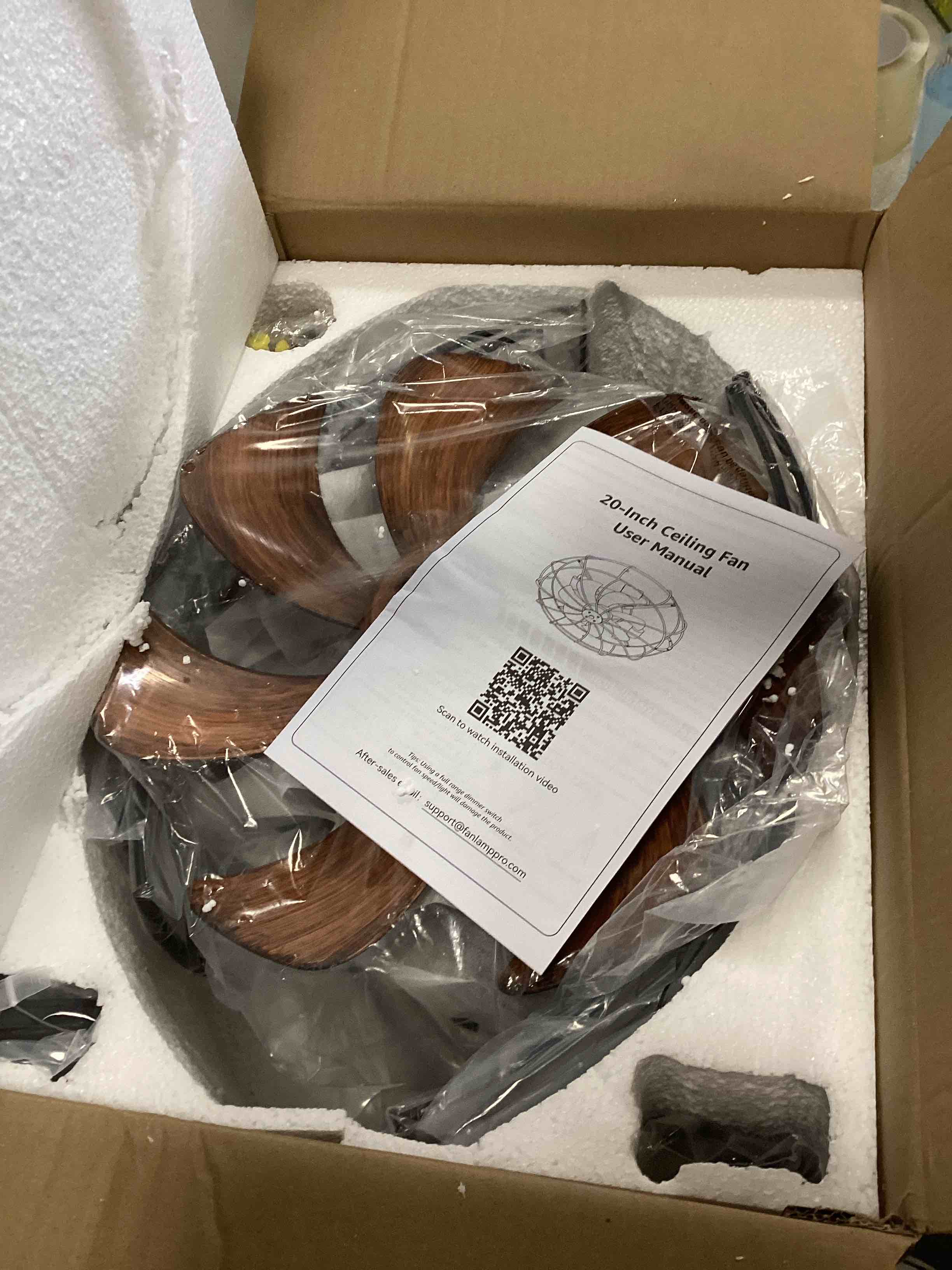 https://s3.amazonaws.com/lotting-images-prod/bidfta/TEA3610090_1750184426838.jpeg