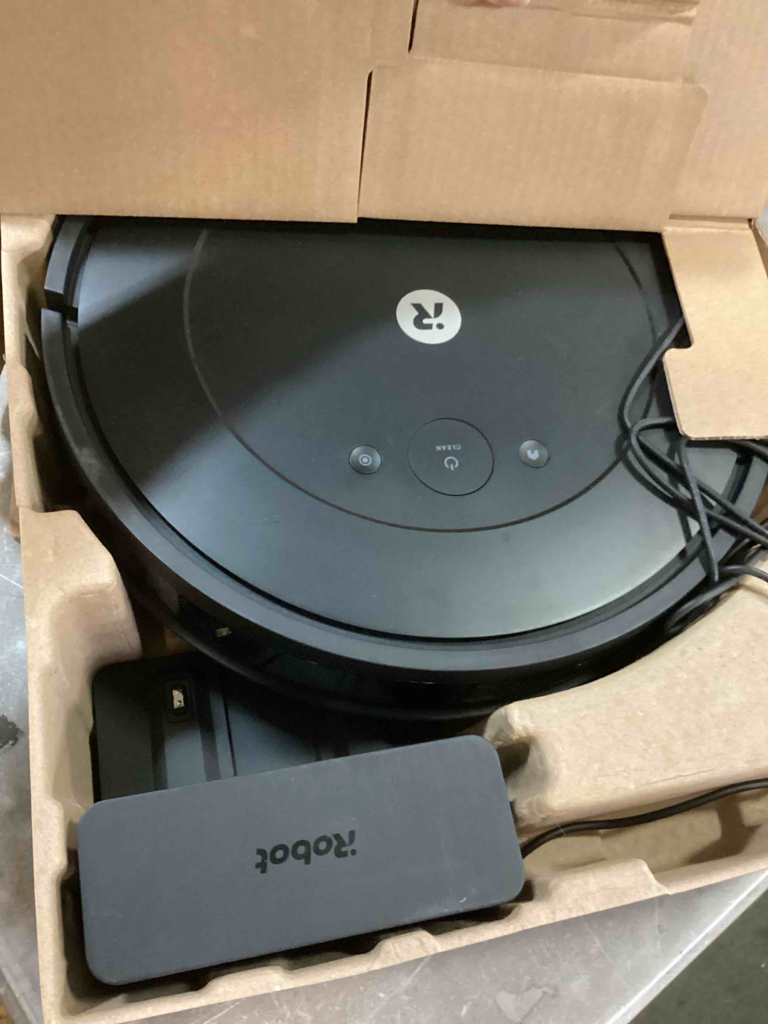 https://s3.amazonaws.com/lotting-images-prod/bidfta/TEA3610234_1750264737941.jpeg