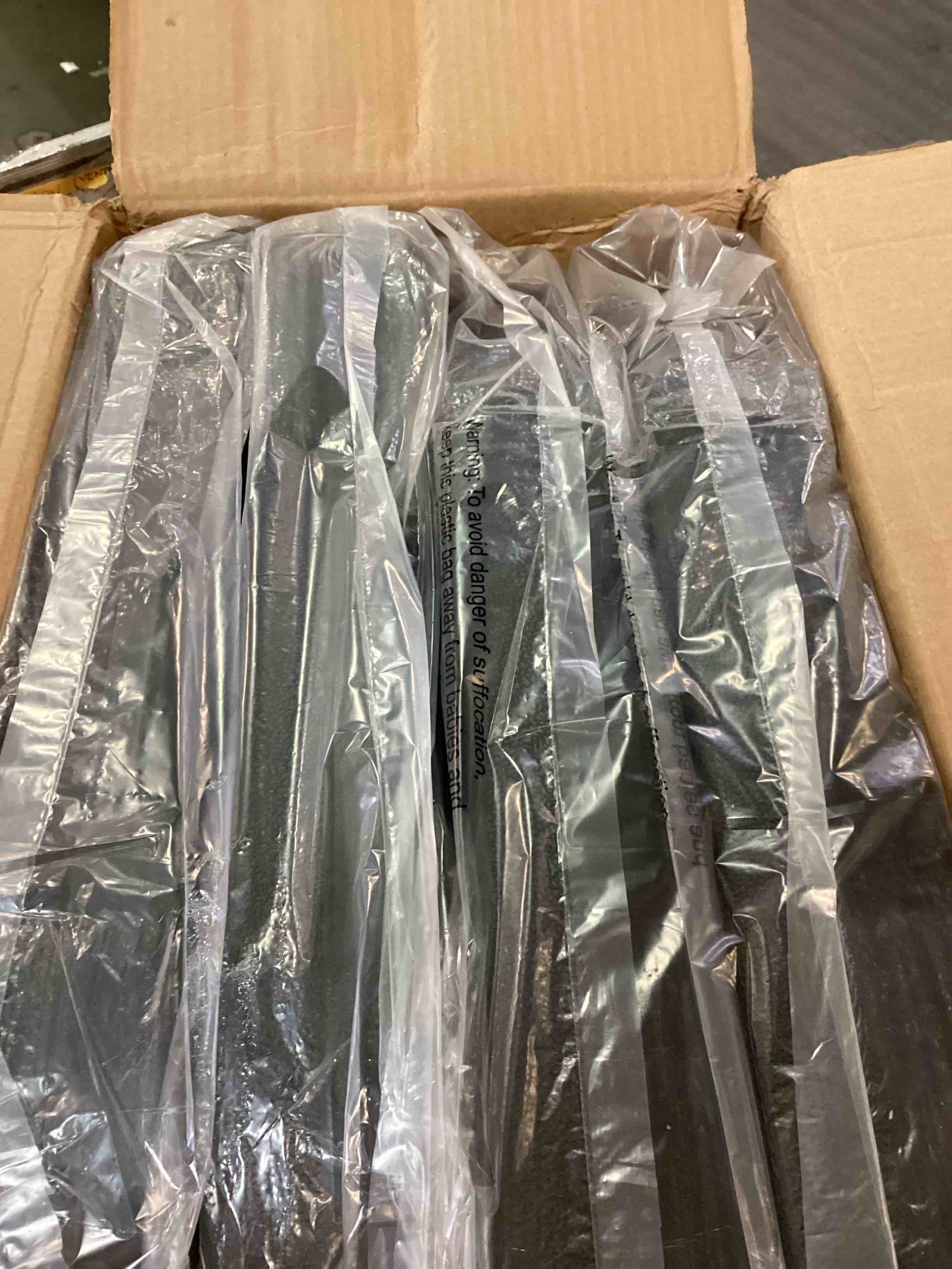 https://s3.amazonaws.com/lotting-images-prod/bidfta/TEA3610288_1750275120148.jpeg