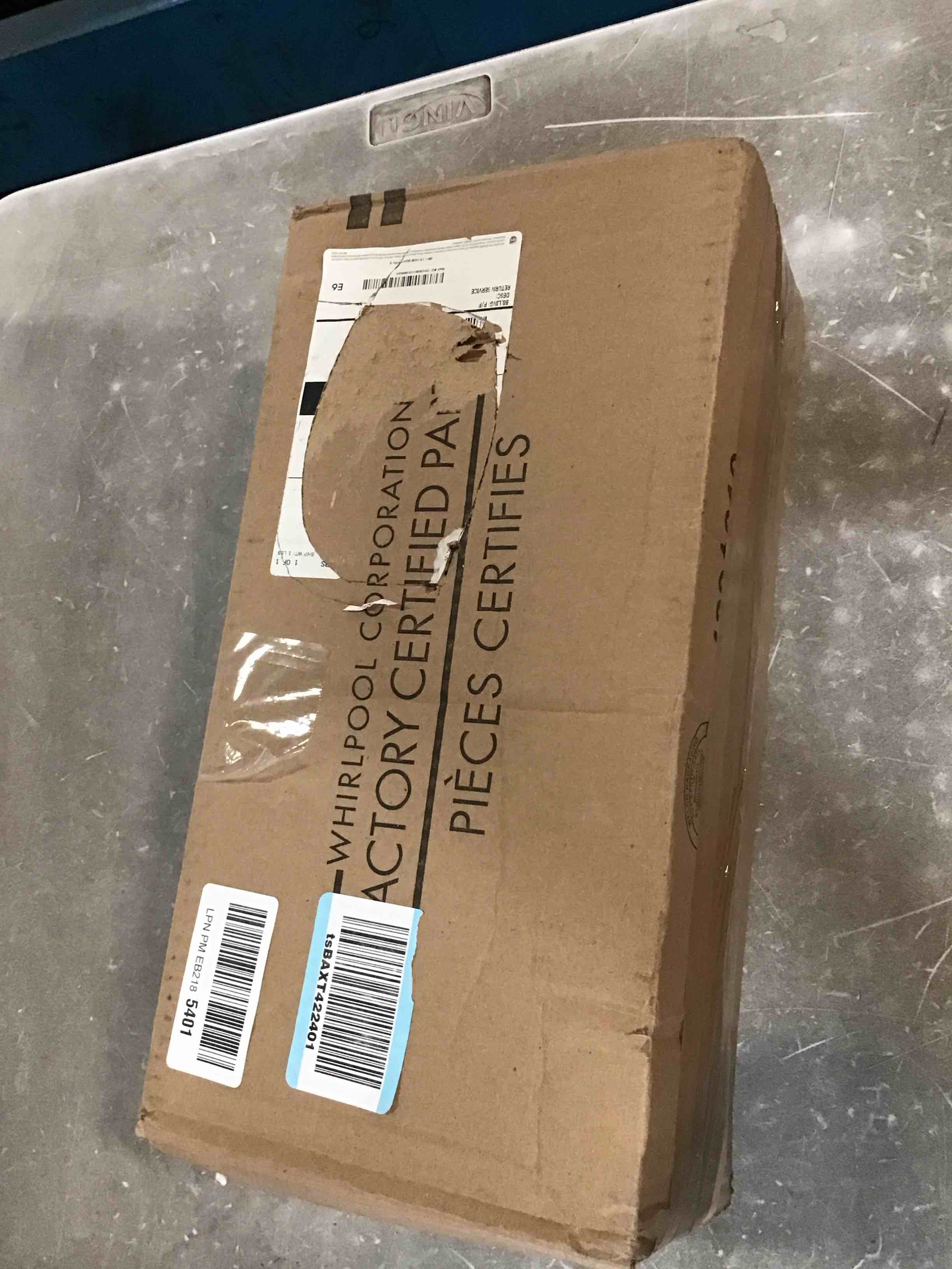 https://s3.amazonaws.com/lotting-images-prod/bidfta/TEA3610412_1750354022935.jpeg