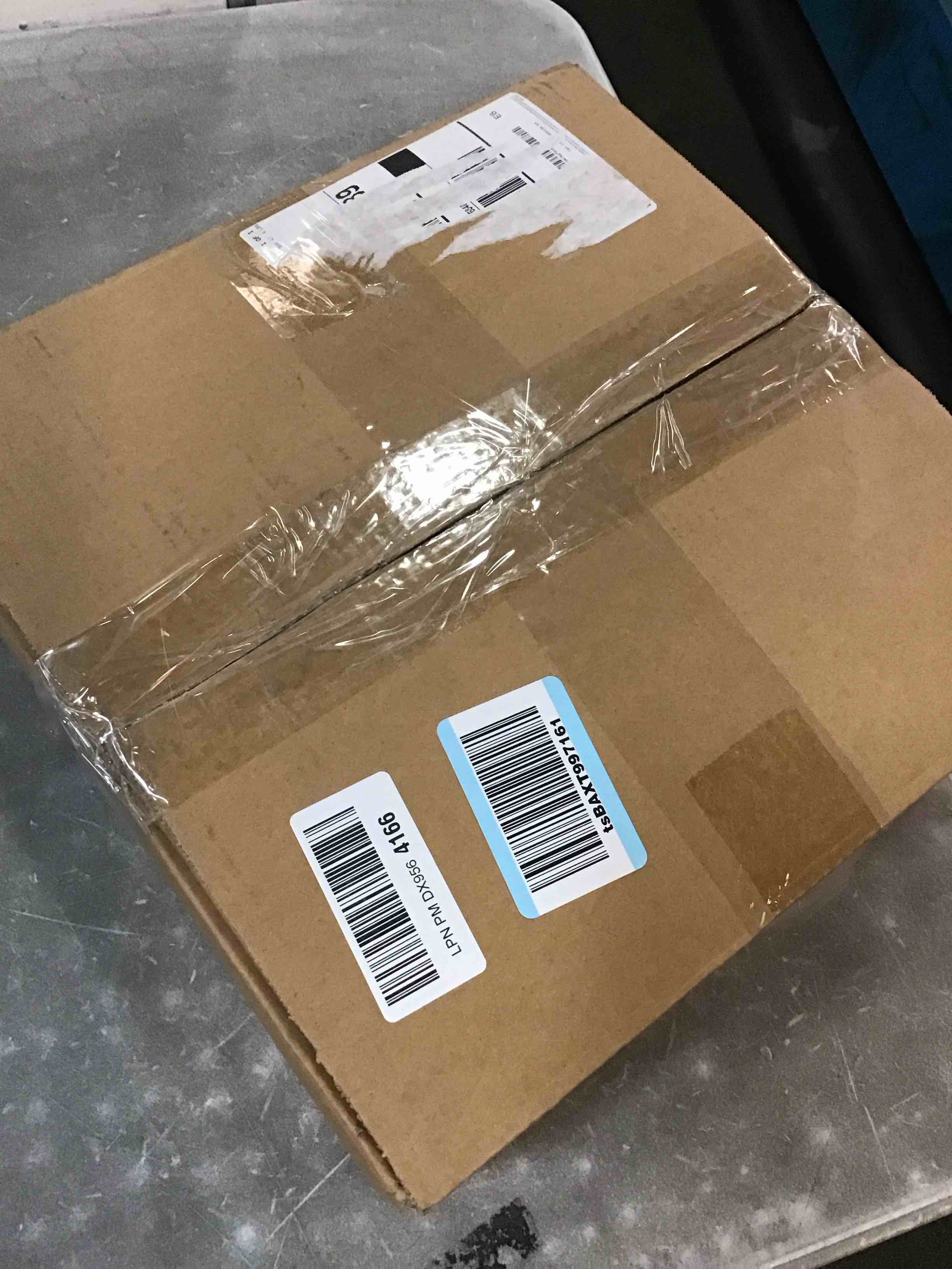 https://s3.amazonaws.com/lotting-images-prod/bidfta/TEA3610700_1750509183756.jpeg