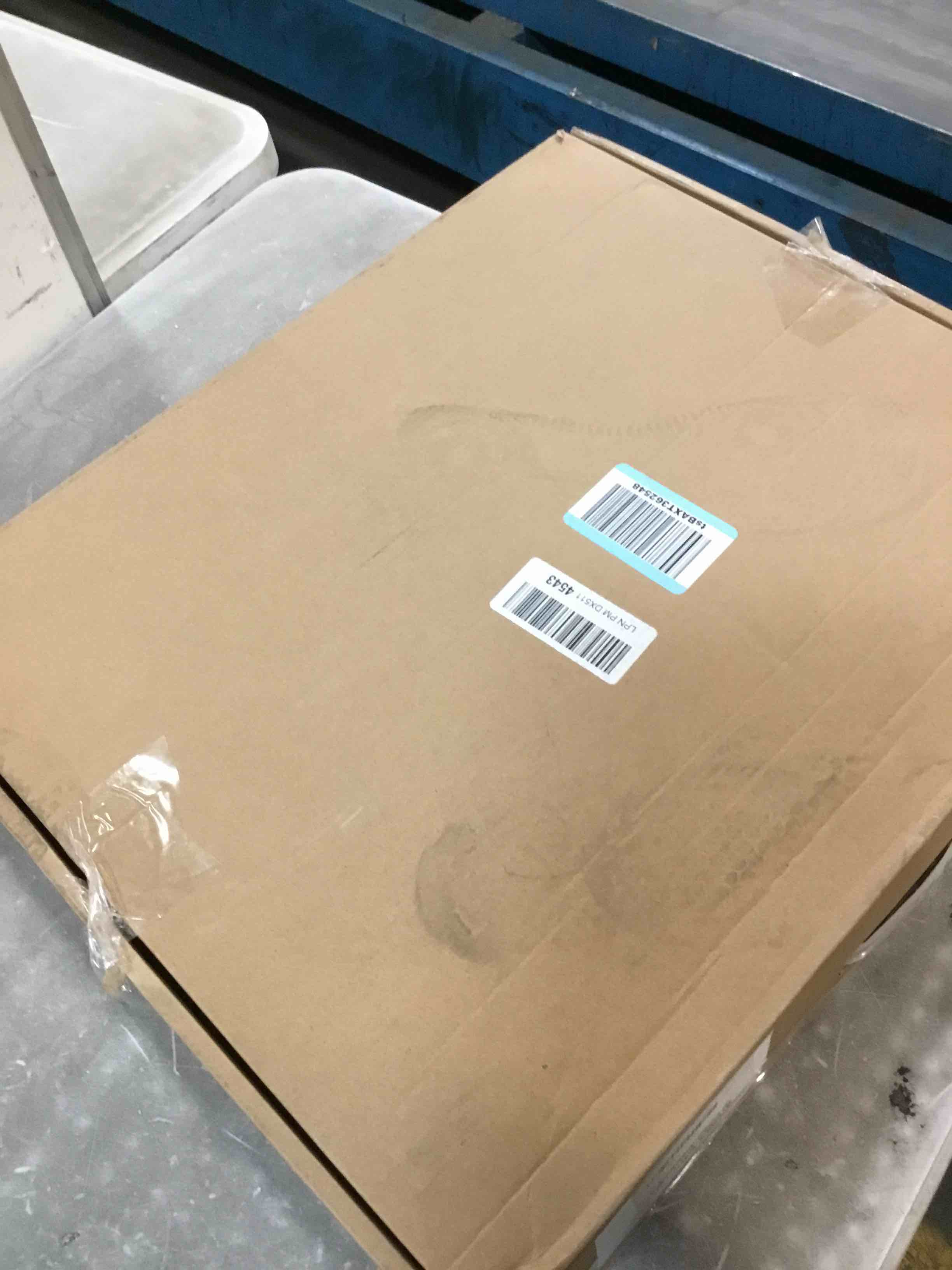 https://s3.amazonaws.com/lotting-images-prod/bidfta/TEA3610771_1750524987840.jpeg