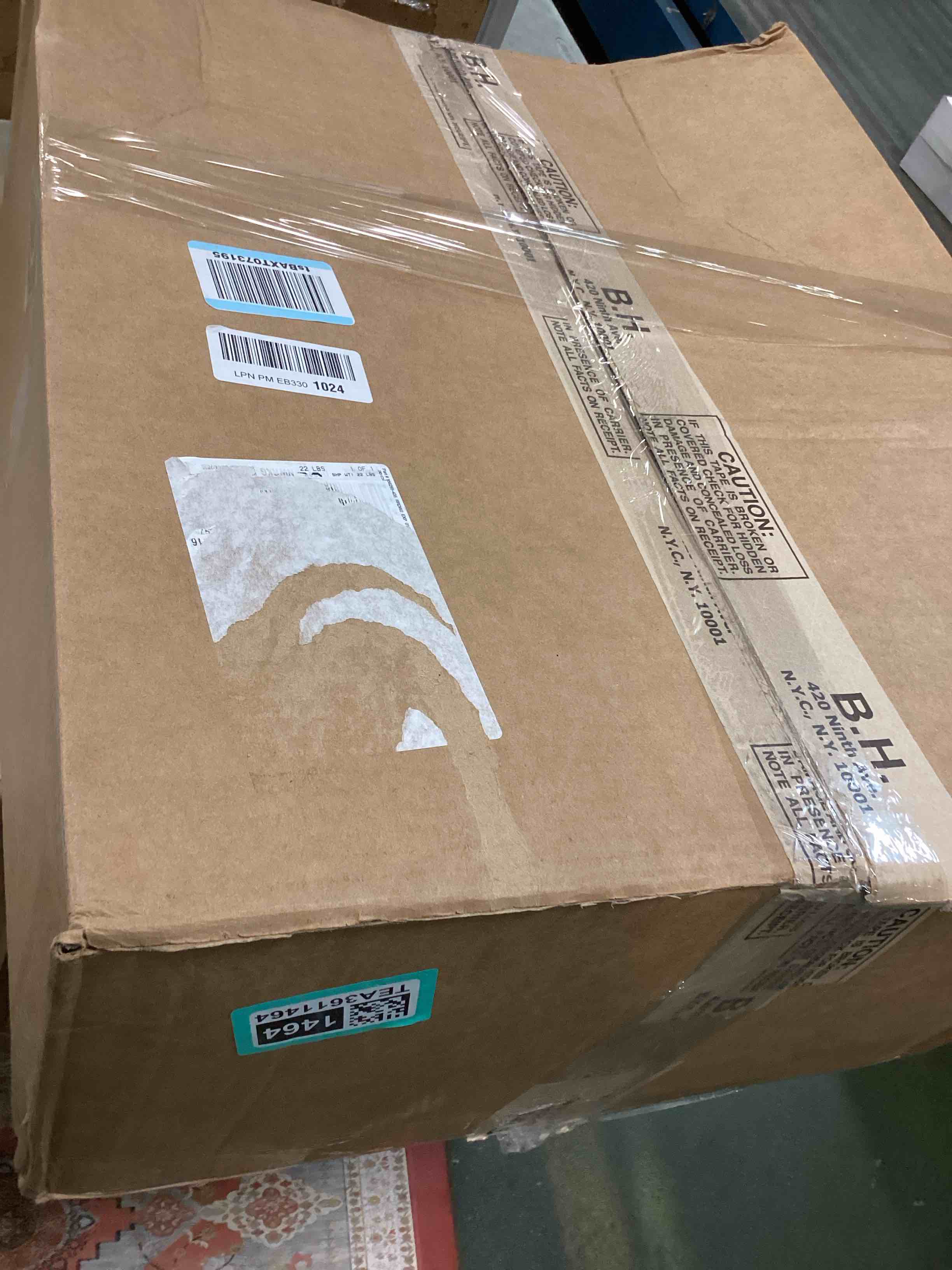 https://s3.amazonaws.com/lotting-images-prod/bidfta/TEA3611464_1751297459331.jpeg