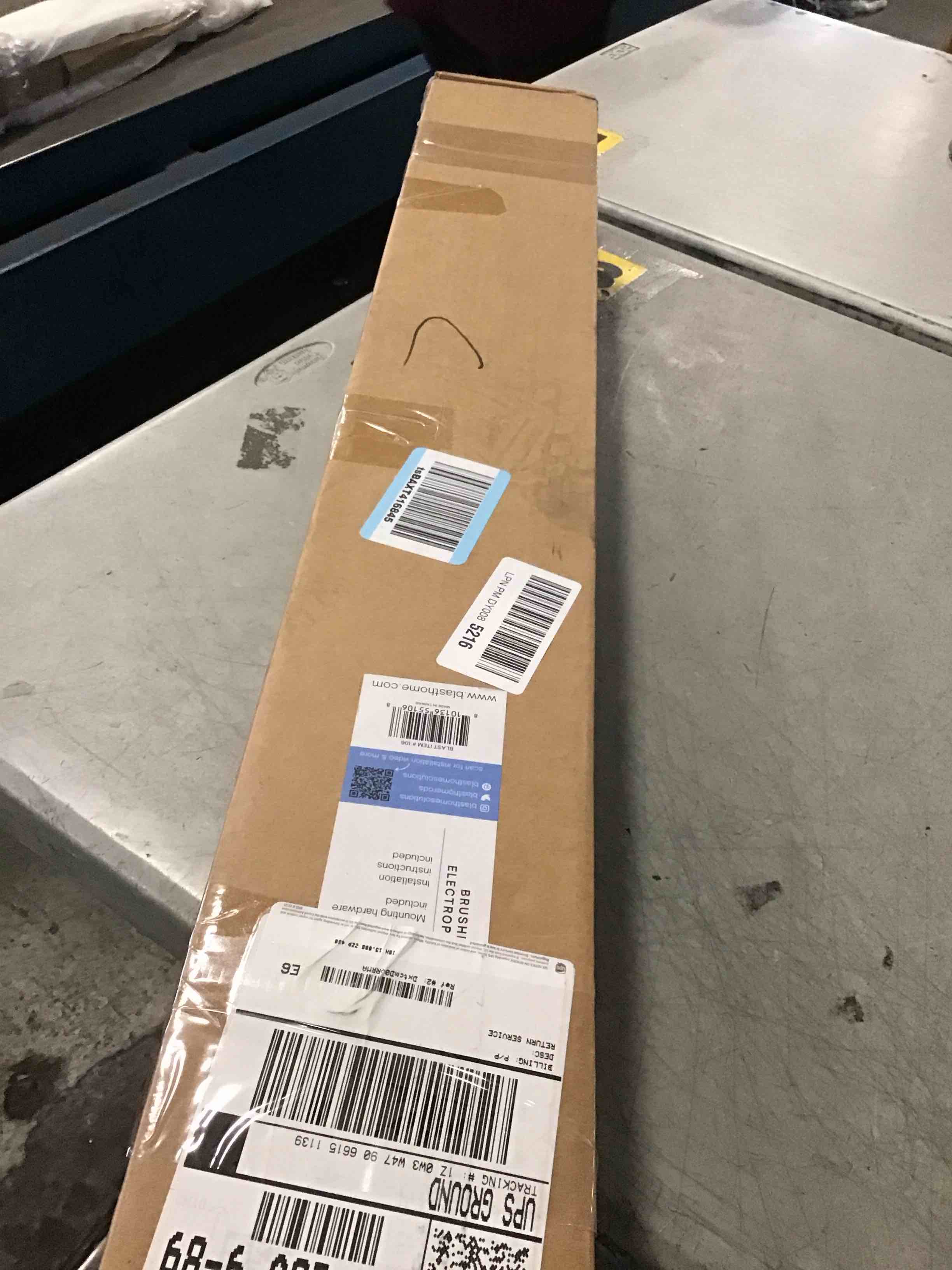 https://s3.amazonaws.com/lotting-images-prod/bidfta/TEA3613207_1750190772258.jpeg