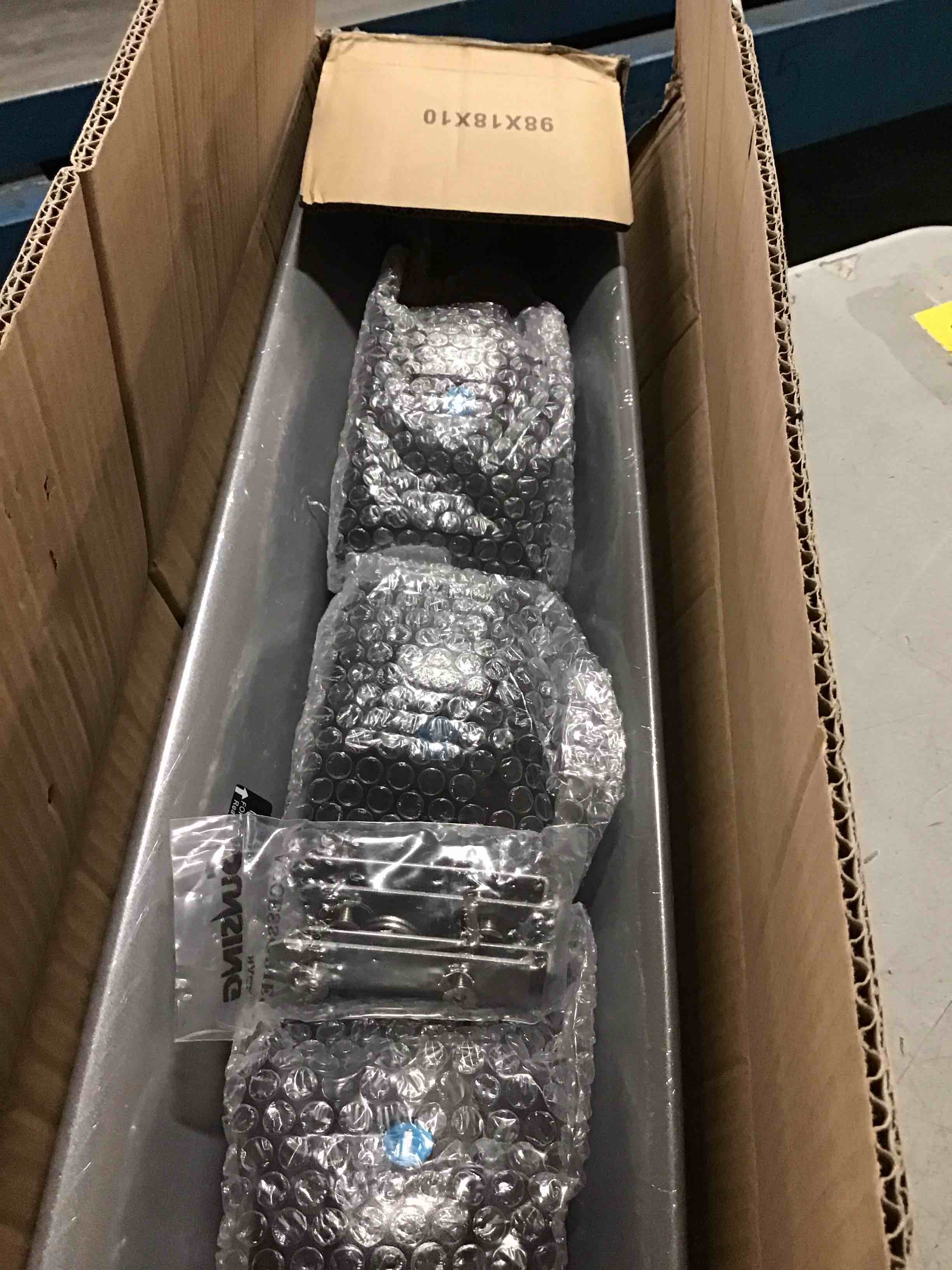 https://s3.amazonaws.com/lotting-images-prod/bidfta/TEA3613219_1750335736948.jpeg