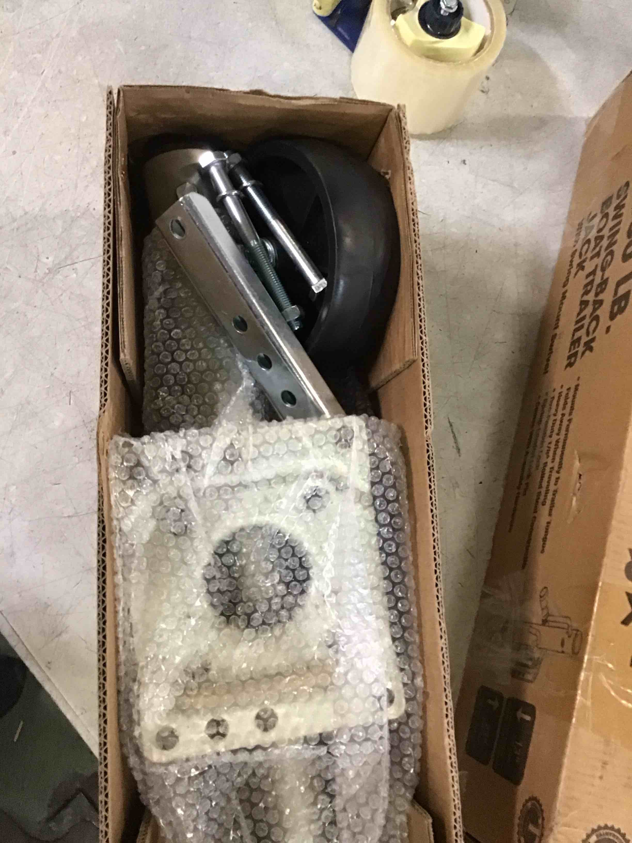 https://s3.amazonaws.com/lotting-images-prod/bidfta/TEA3613655_1750531062235.jpeg