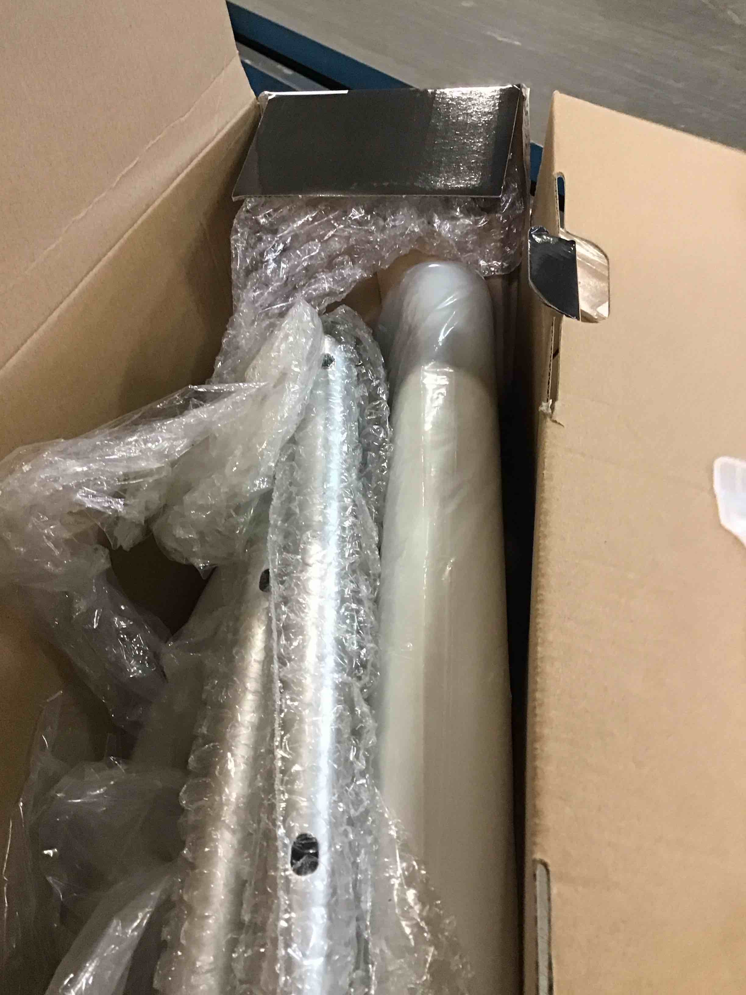 https://s3.amazonaws.com/lotting-images-prod/bidfta/TEA3613740_1750513302773.jpeg