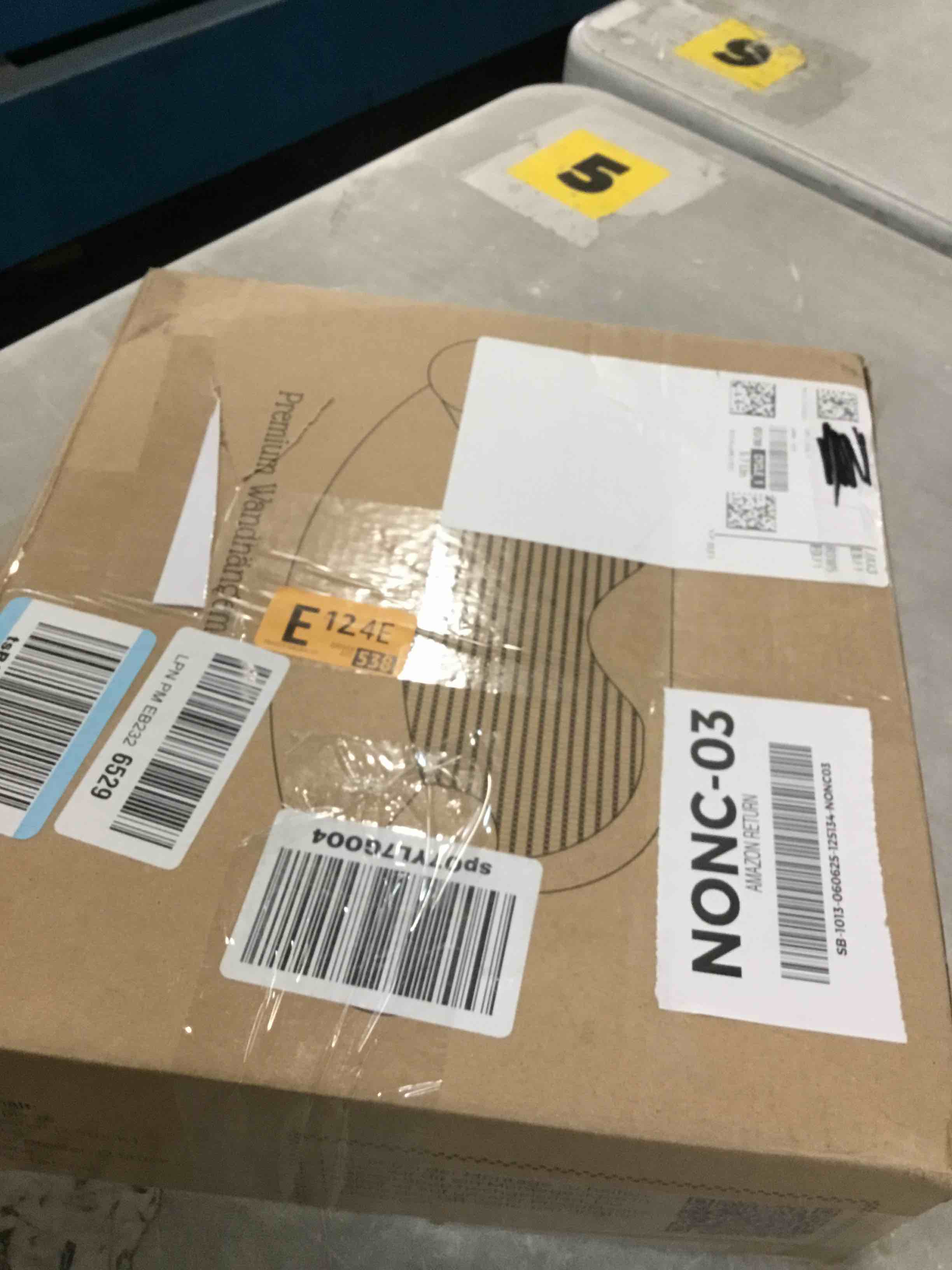 https://s3.amazonaws.com/lotting-images-prod/bidfta/TEA3614526_1750940245121.jpeg