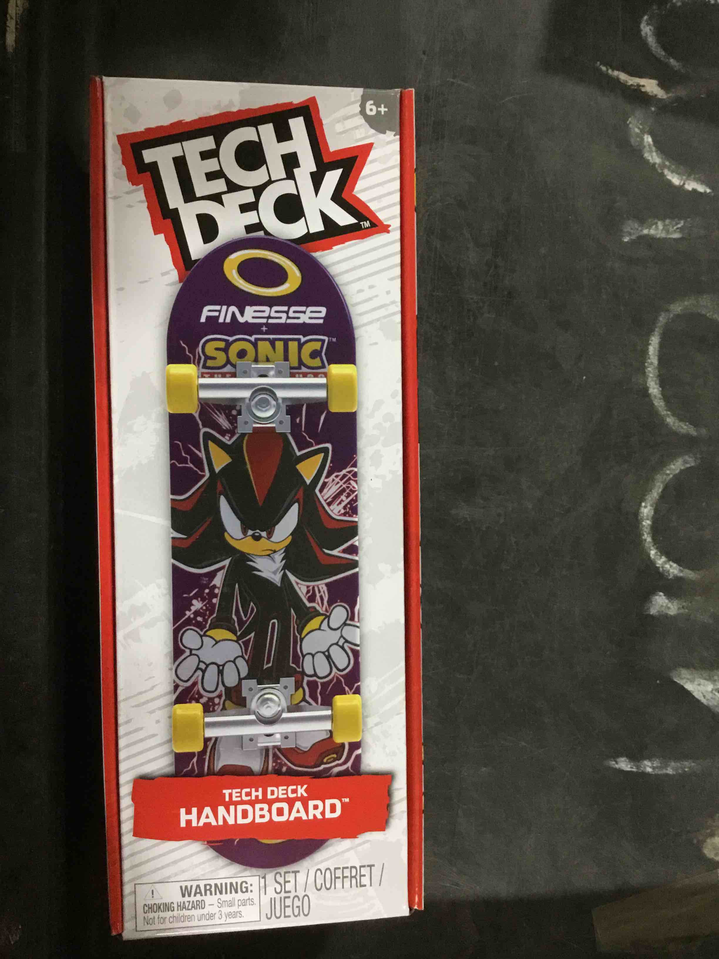 Tech Deck Finesse X Sonic the Hedgehog Handboard
