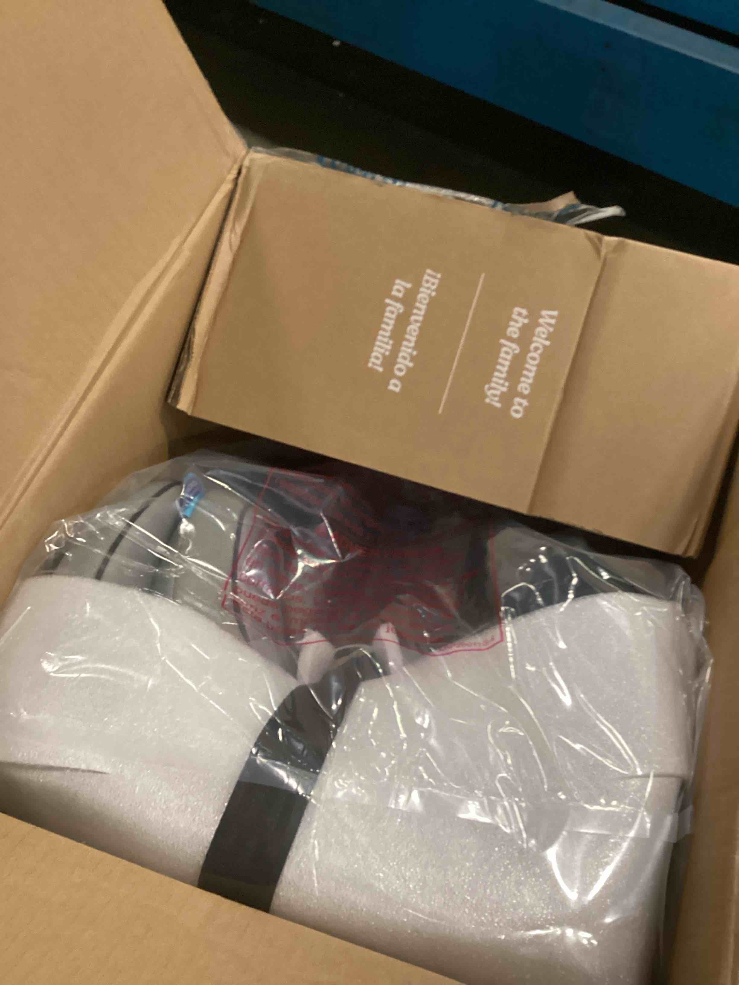 https://s3.amazonaws.com/lotting-images-prod/bidfta/TEA3665159_1747407384489.jpeg