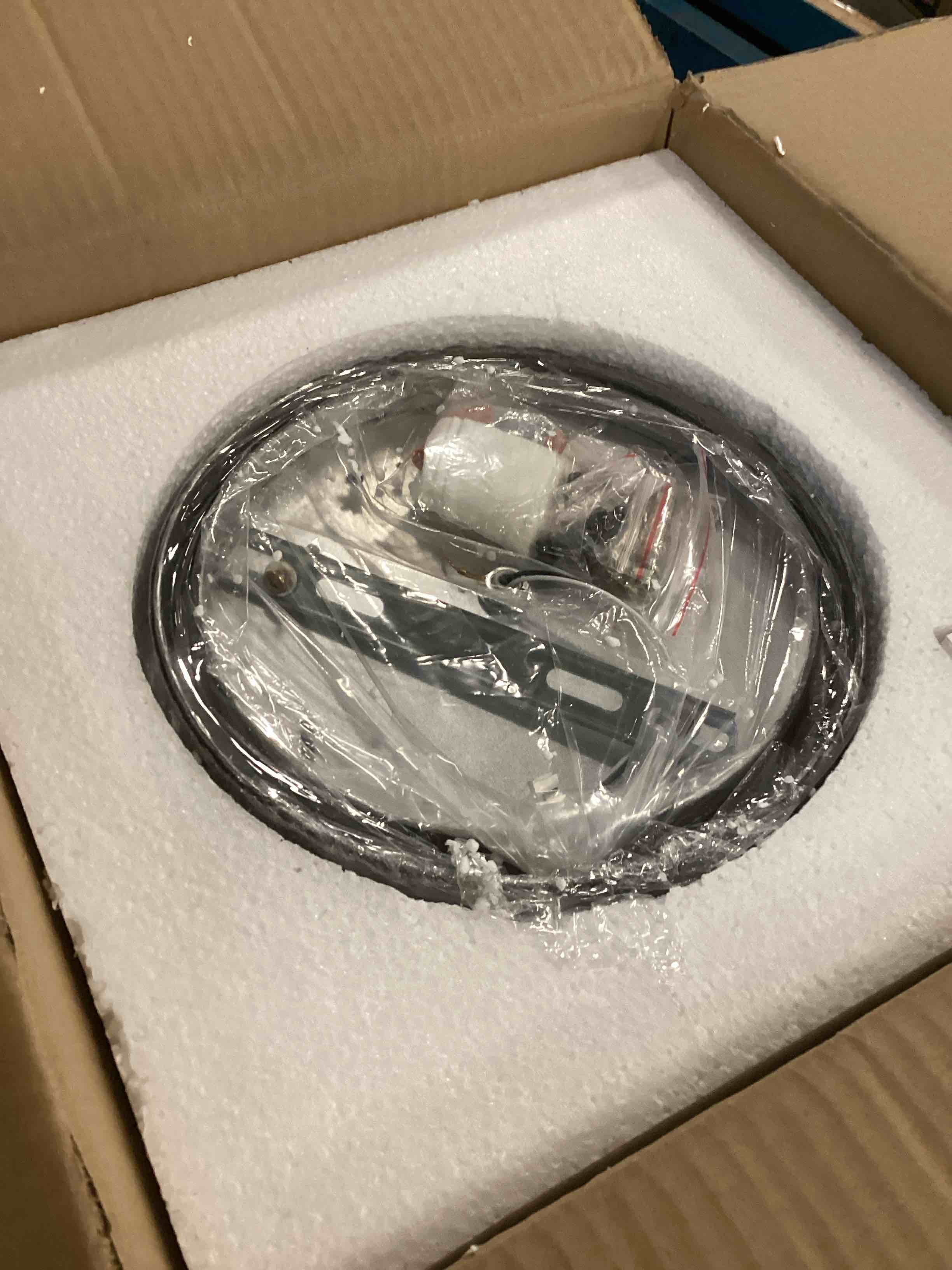 https://s3.amazonaws.com/lotting-images-prod/bidfta/TEA3665210_1747412133455.jpeg