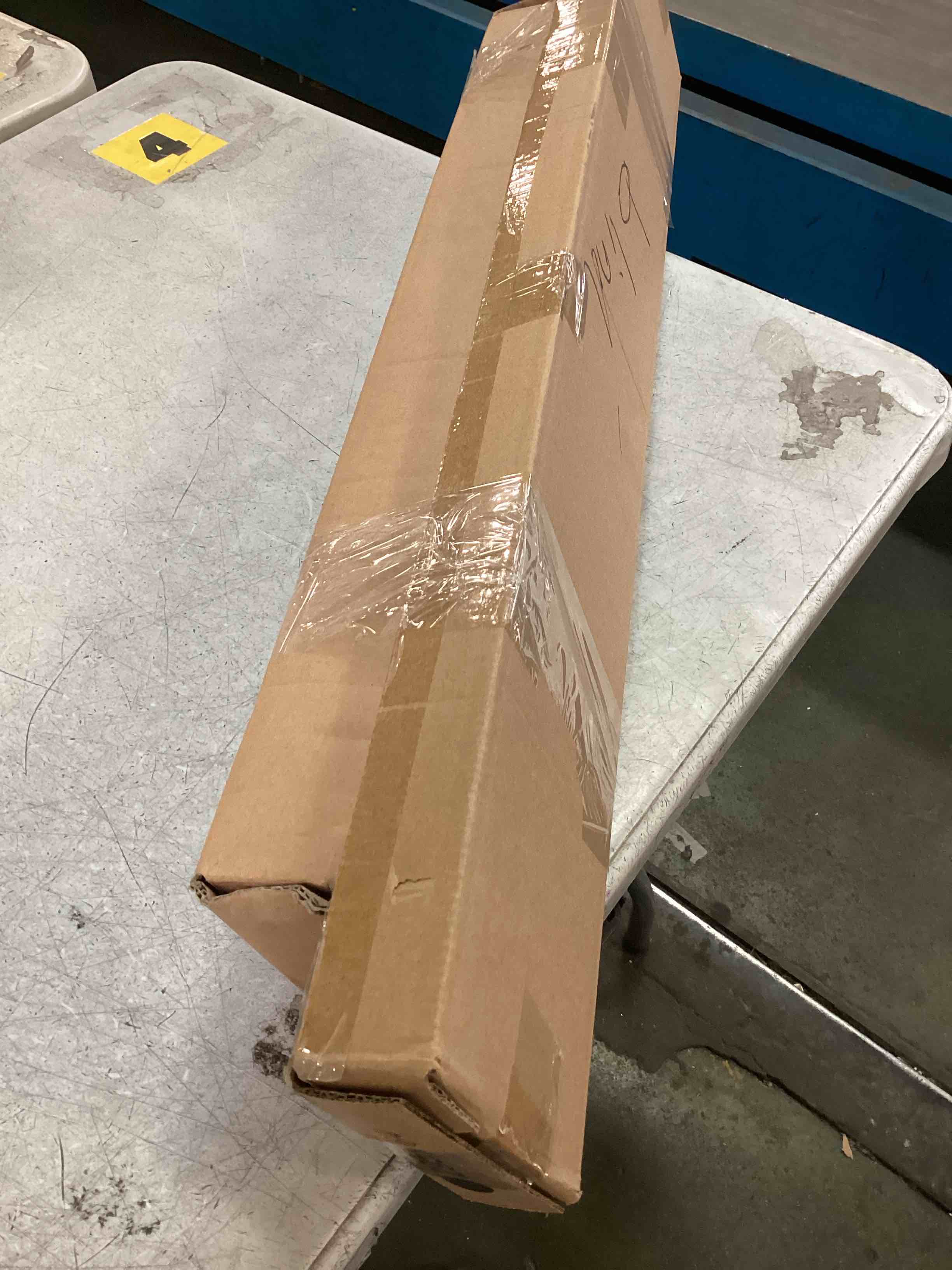 https://s3.amazonaws.com/lotting-images-prod/bidfta/TEA3666429_1748456444149.jpeg