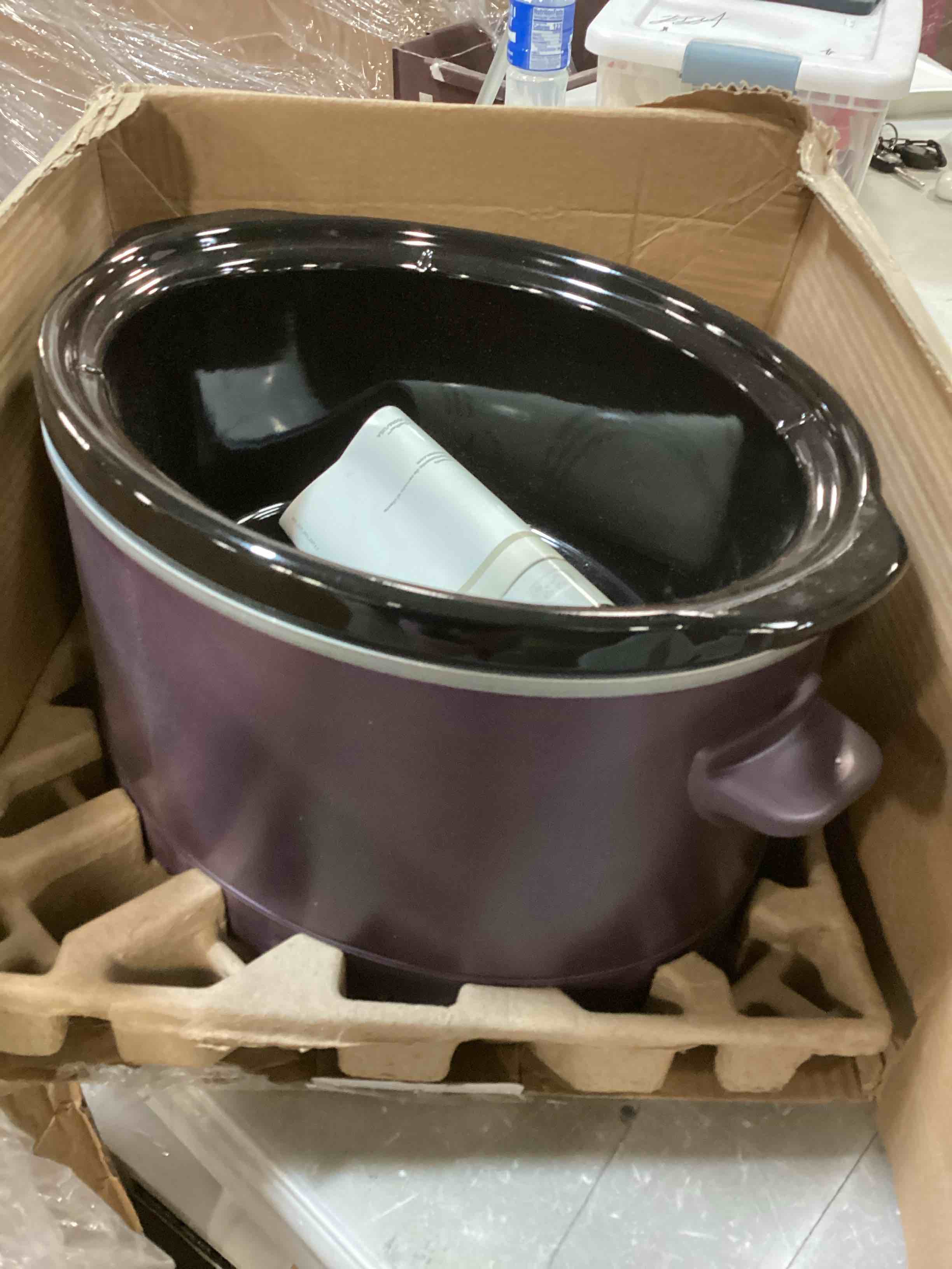 https://s3.amazonaws.com/lotting-images-prod/bidfta/TEA3667231_1746450230618.jpeg