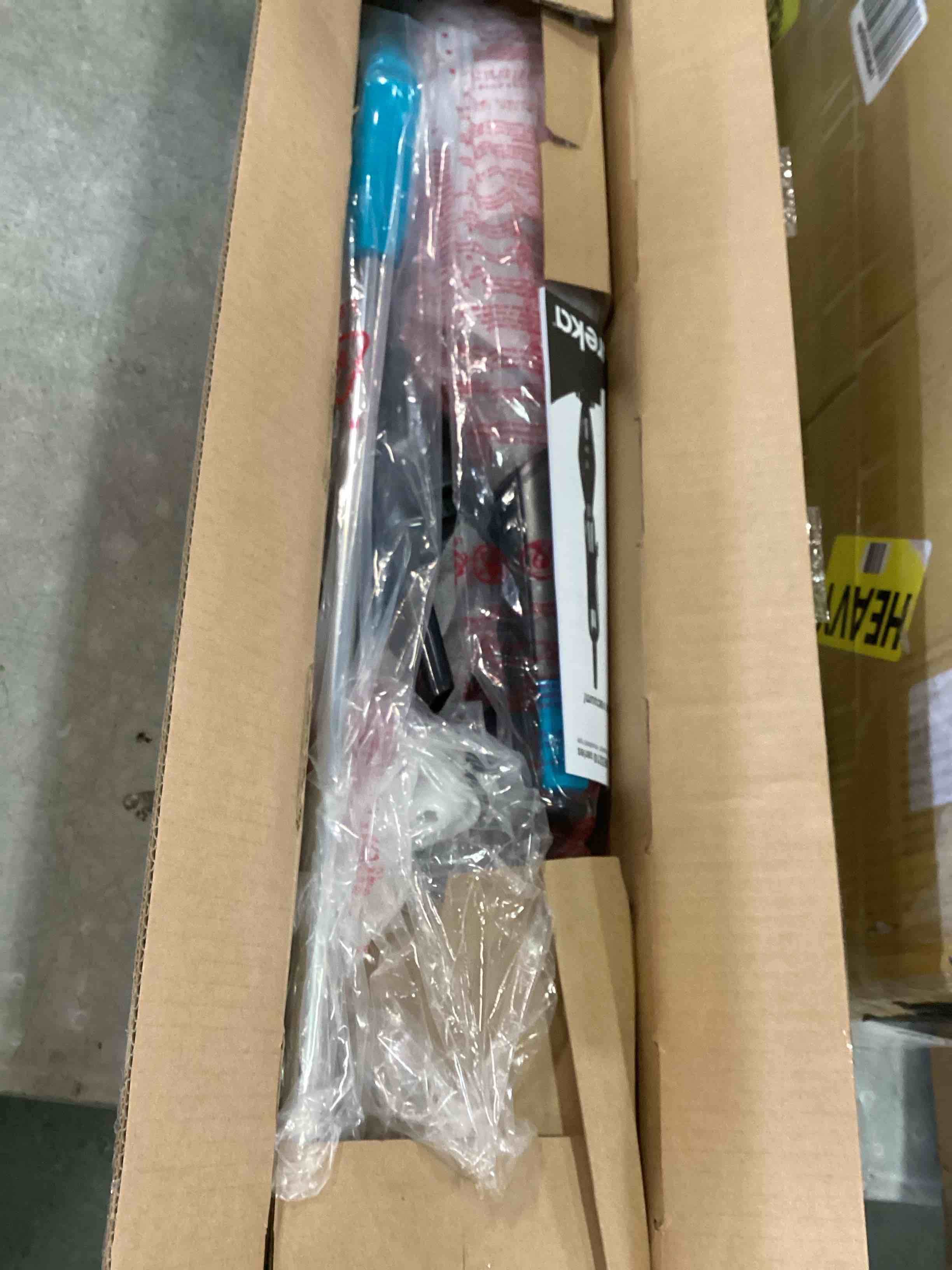 https://s3.amazonaws.com/lotting-images-prod/bidfta/TEA3667666_1746629591207.jpeg