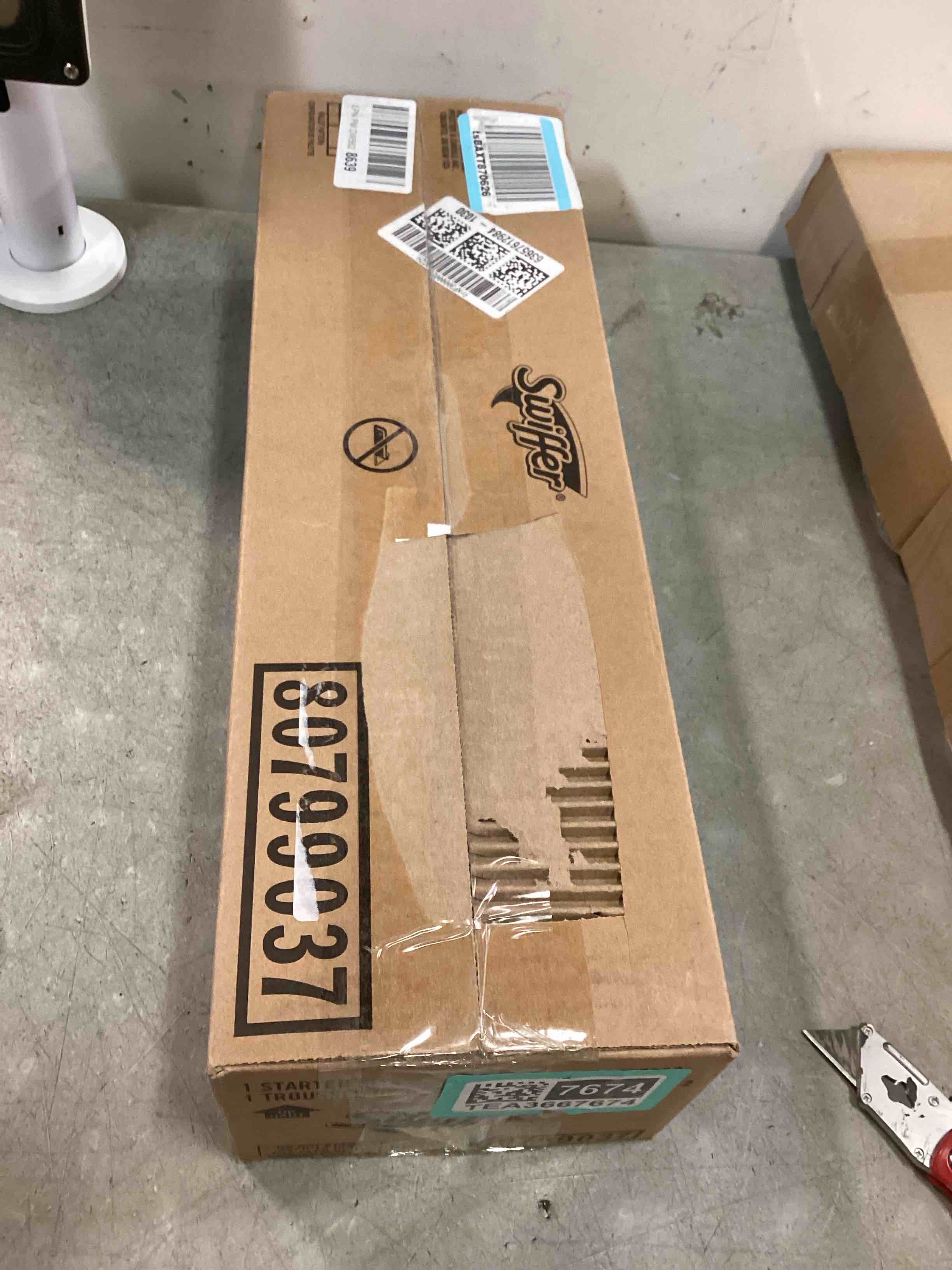 https://s3.amazonaws.com/lotting-images-prod/bidfta/TEA3667674_1746629723196.jpeg