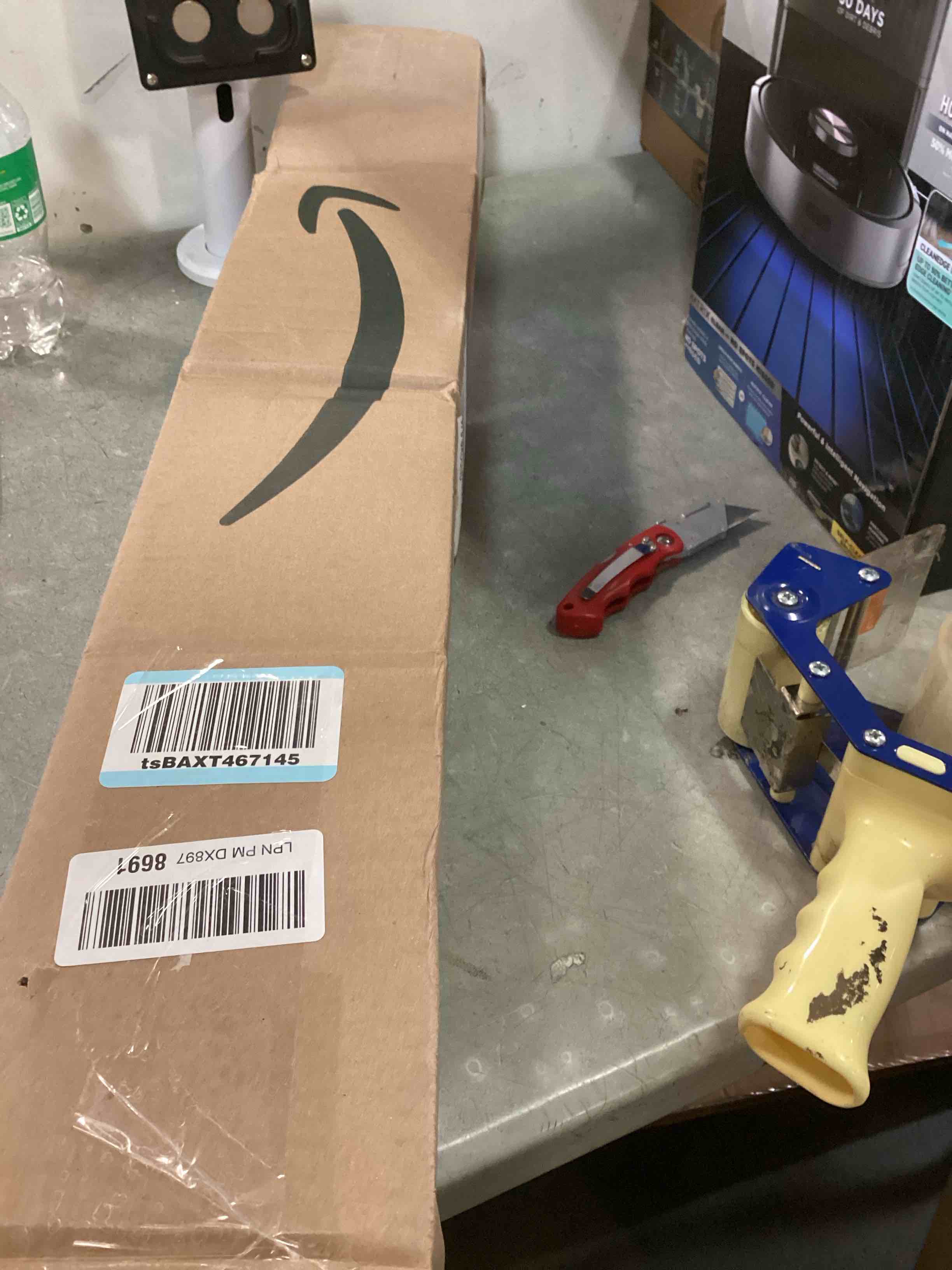 https://s3.amazonaws.com/lotting-images-prod/bidfta/TEA3667687_1746632555168.jpeg